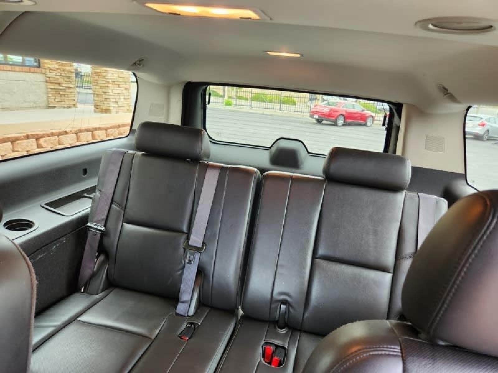 2012 GMC YUKON DENALI XL 4WD (1GKS2MEF5CR) with an 6.2L V8 OHV 16V engine, 6-Speed Automatic transmission, located at 8595 Washington St., Thornton, CO, 80229, (303) 287-5511, 39.852348, -104.978447 - Are you in the market for a pre-owned vehicle in Thornton, CO? Look no further than D1 Auto Credit - Thornton, a trusted used car dealer serving Denver County, Jefferson County, Adams County, and the surrounding areas. At D1 Auto Credit, we specialize in providing bad credit auto loans for quality u - Photo #12