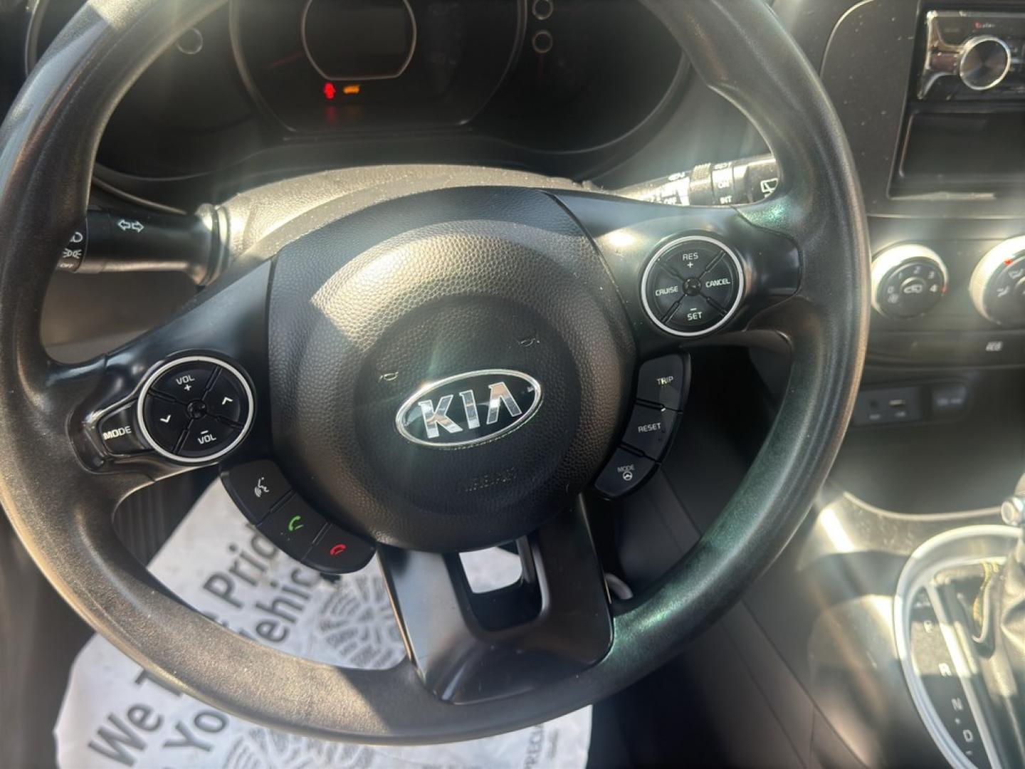 2015 WHITE Kia Soul + (Plus) (KNDJP3A56F7) with an 4 Cyl, 2.0L engine, Automatic transmission, located at 10890 W. Colfax Ave., Lakewood, CO, 80215, (303) 274-7692, 39.739914, -105.120132- Photo#11