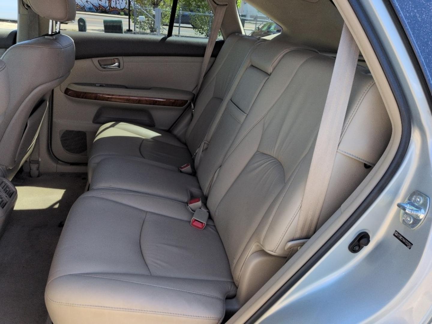 2007 BLUE Lexus RX 350 Base (2T2HK31U47C) with an V6, 3.5L engine, Automatic transmission, located at 10890 W. Colfax Ave., Lakewood, CO, 80215, (303) 274-7692, 39.739914, -105.120132 - Photo#17