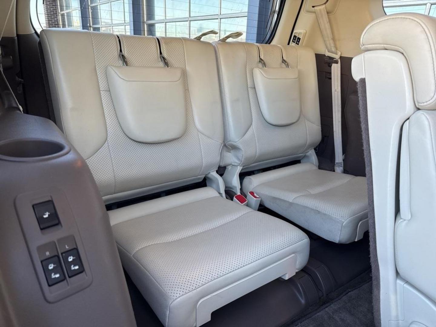 2010 White Lexus GX 460 (JTJBM7FX7A5) with an 4.6L V8 DOHC Dual VVT-i 32V engine, Automatic transmission, located at 10890 W. Colfax Ave., Lakewood, CO, 80215, (303) 274-7692, 39.739914, -105.120132 - 2010 Lexus GX 4WD<br><br>D1 Auto NEVER charges dealer fees! All cars have clean titles and have been inspected for mechanical issues. We have financing for everyone. Good credit, bad credit, first time buyers.<br><br>Please call Lakewood Location 303-274-7692 or Thornton 303-287-5511 to schedule a t - Photo#18