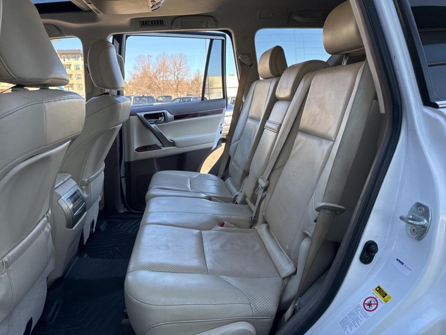 2010 White Lexus GX 460 (JTJBM7FX7A5) with an 4.6L V8 DOHC Dual VVT-i 32V engine, Automatic transmission, located at 10890 W. Colfax Ave., Lakewood, CO, 80215, (303) 274-7692, 39.739914, -105.120132 - 2010 Lexus GX 4WD<br><br>D1 Auto NEVER charges dealer fees! All cars have clean titles and have been inspected for mechanical issues. We have financing for everyone. Good credit, bad credit, first time buyers.<br><br>Please call Lakewood Location 303-274-7692 or Thornton 303-287-5511 to schedule a t - Photo#19