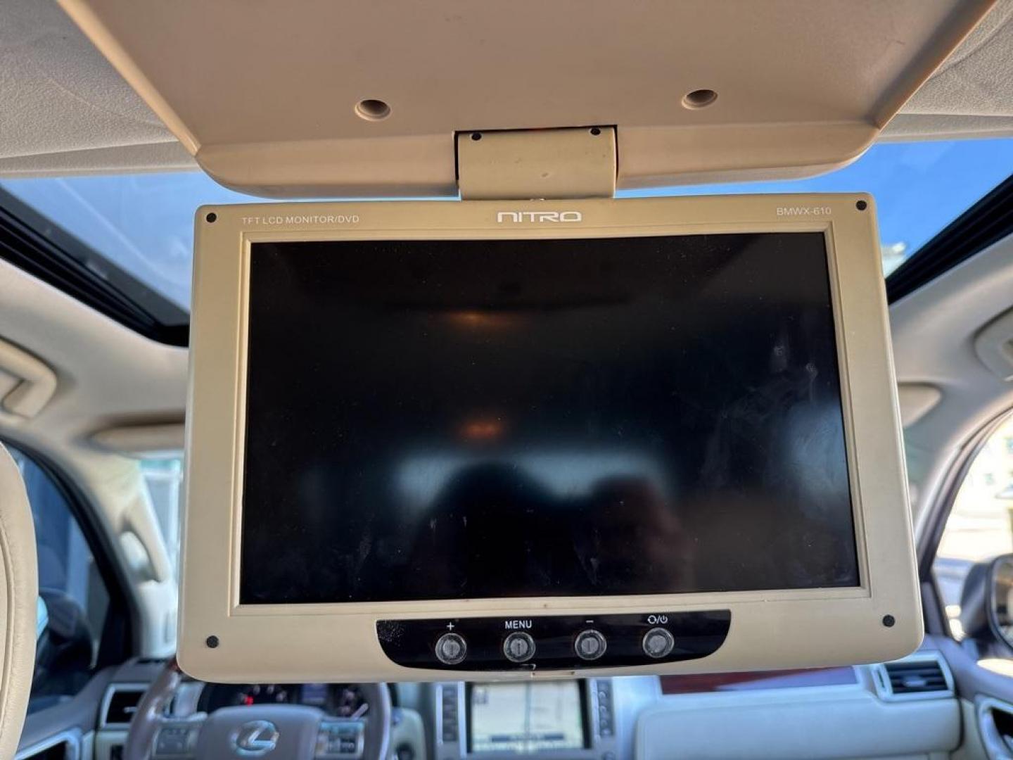 2010 White Lexus GX 460 (JTJBM7FX7A5) with an 4.6L V8 DOHC Dual VVT-i 32V engine, Automatic transmission, located at 10890 W. Colfax Ave., Lakewood, CO, 80215, (303) 274-7692, 39.739914, -105.120132 - 2010 Lexus GX 4WD<br><br>D1 Auto NEVER charges dealer fees! All cars have clean titles and have been inspected for mechanical issues. We have financing for everyone. Good credit, bad credit, first time buyers.<br><br>Please call Lakewood Location 303-274-7692 or Thornton 303-287-5511 to schedule a t - Photo#27