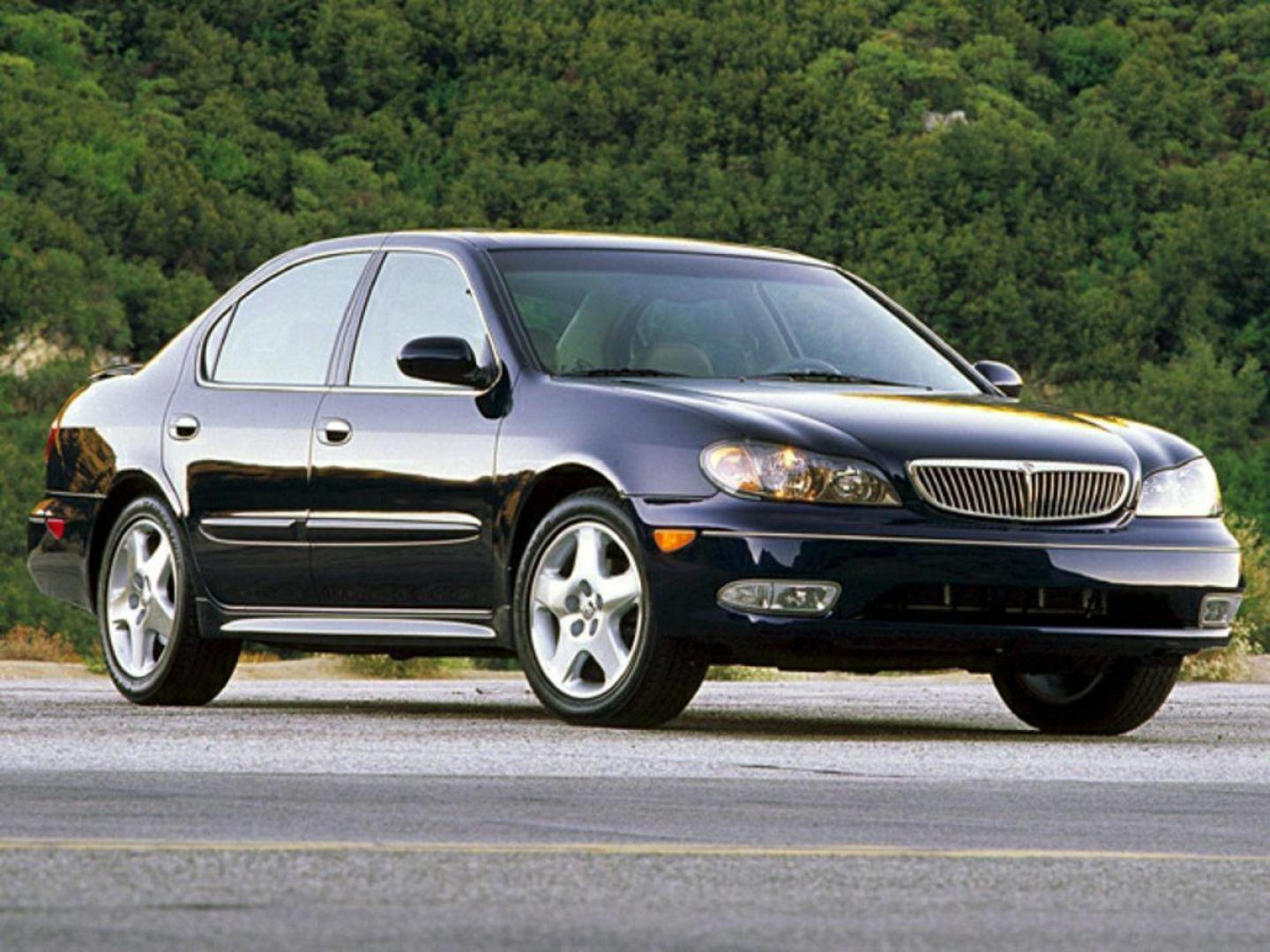 2001 SILVER INFINITI I30 Base (JNKCA31A11T) with an V6, 3.0L engine, Automatic transmission, located at 10890 W. Colfax Ave., Lakewood, CO, 80215, (303) 274-7692, 39.739914, -105.120132 - Photo#1