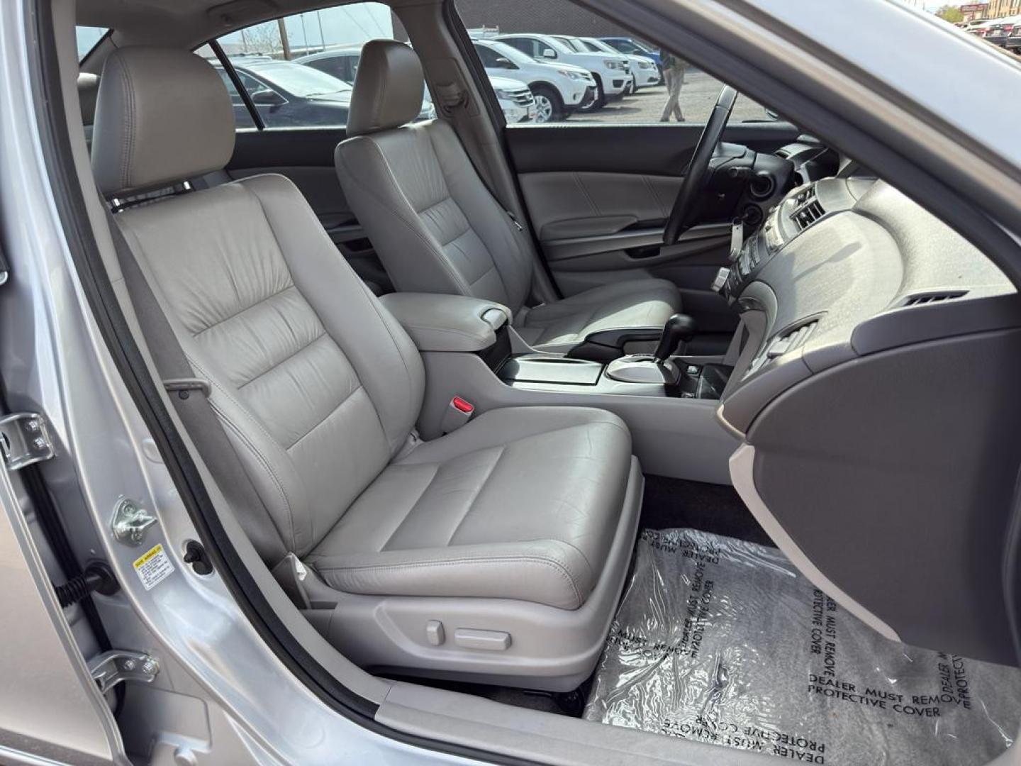 2010 SILVER Honda Accord EX-L (1HGCP3F87AA) with an V6, 3.5L engine, Automatic transmission, located at 10890 W. Colfax Ave., Lakewood, CO, 80215, (303) 274-7692, 39.739914, -105.120132 - Photo#9