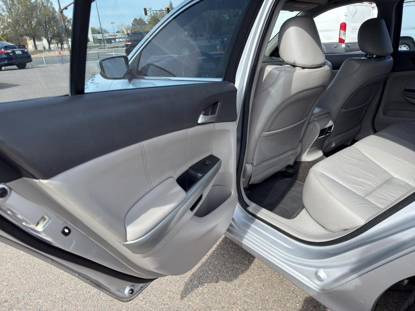 2010 SILVER Honda Accord EX-L (1HGCP3F87AA) with an V6, 3.5L engine, Automatic transmission, located at 10890 W. Colfax Ave., Lakewood, CO, 80215, (303) 274-7692, 39.739914, -105.120132 - Photo#12