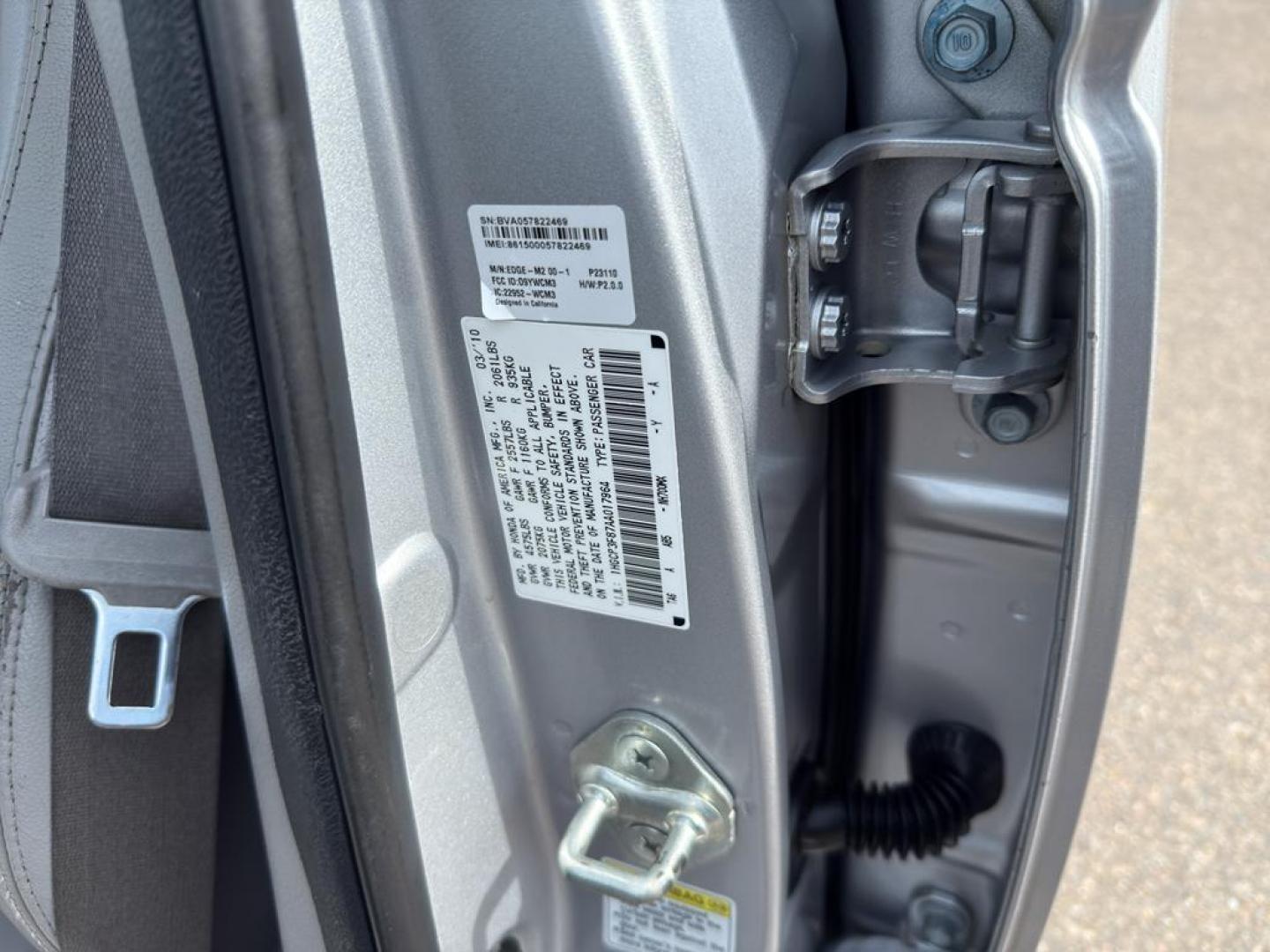 2010 SILVER Honda Accord EX-L (1HGCP3F87AA) with an V6, 3.5L engine, Automatic transmission, located at 10890 W. Colfax Ave., Lakewood, CO, 80215, (303) 274-7692, 39.739914, -105.120132 - Photo#14