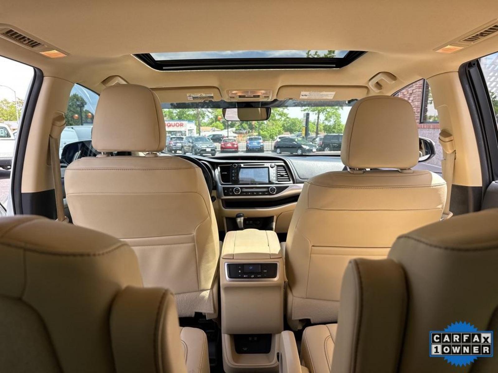 D1 Auto Credit 2019 Toyota Highlander XLE XLE CAPTAIN CHAIRS