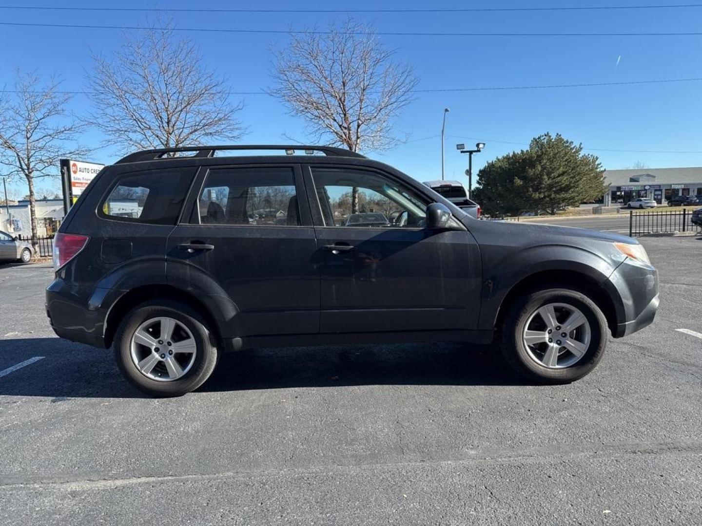 2012 Dark Gray Metallic /Platinum Subaru Forester 2.5X (JF2SHBBC1CH) with an 2.5L 4-Cylinder DOHC 16V VVT engine, Automatic transmission, located at 10890 W. Colfax Ave., Lakewood, CO, 80215, (303) 274-7692, 39.739914, -105.120132 - 2012 Subaru Forester AWD All Cars Have Clean Titles And Are Serviced Before Sale., Non Smoker, No Pet Odor Or Hair, Forester 2.5X, AWD.<br><br>D1 Auto NEVER charges dealer fees! All cars have clean titles and have been inspected for mechanical issues. We have financing for everyone. Good credit, bad - Photo#3