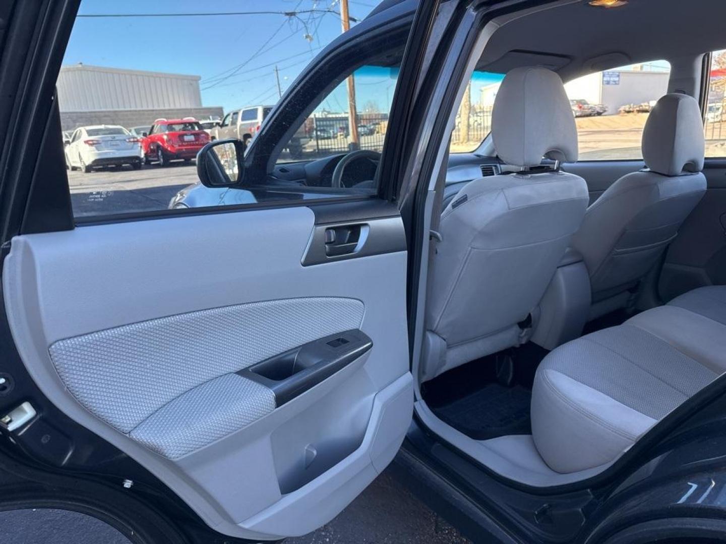 2012 Dark Gray Metallic /Platinum Subaru Forester 2.5X (JF2SHBBC1CH) with an 2.5L 4-Cylinder DOHC 16V VVT engine, Automatic transmission, located at 10890 W. Colfax Ave., Lakewood, CO, 80215, (303) 274-7692, 39.739914, -105.120132 - 2012 Subaru Forester AWD All Cars Have Clean Titles And Are Serviced Before Sale., Non Smoker, No Pet Odor Or Hair, Forester 2.5X, AWD.<br><br>D1 Auto NEVER charges dealer fees! All cars have clean titles and have been inspected for mechanical issues. We have financing for everyone. Good credit, bad - Photo#20