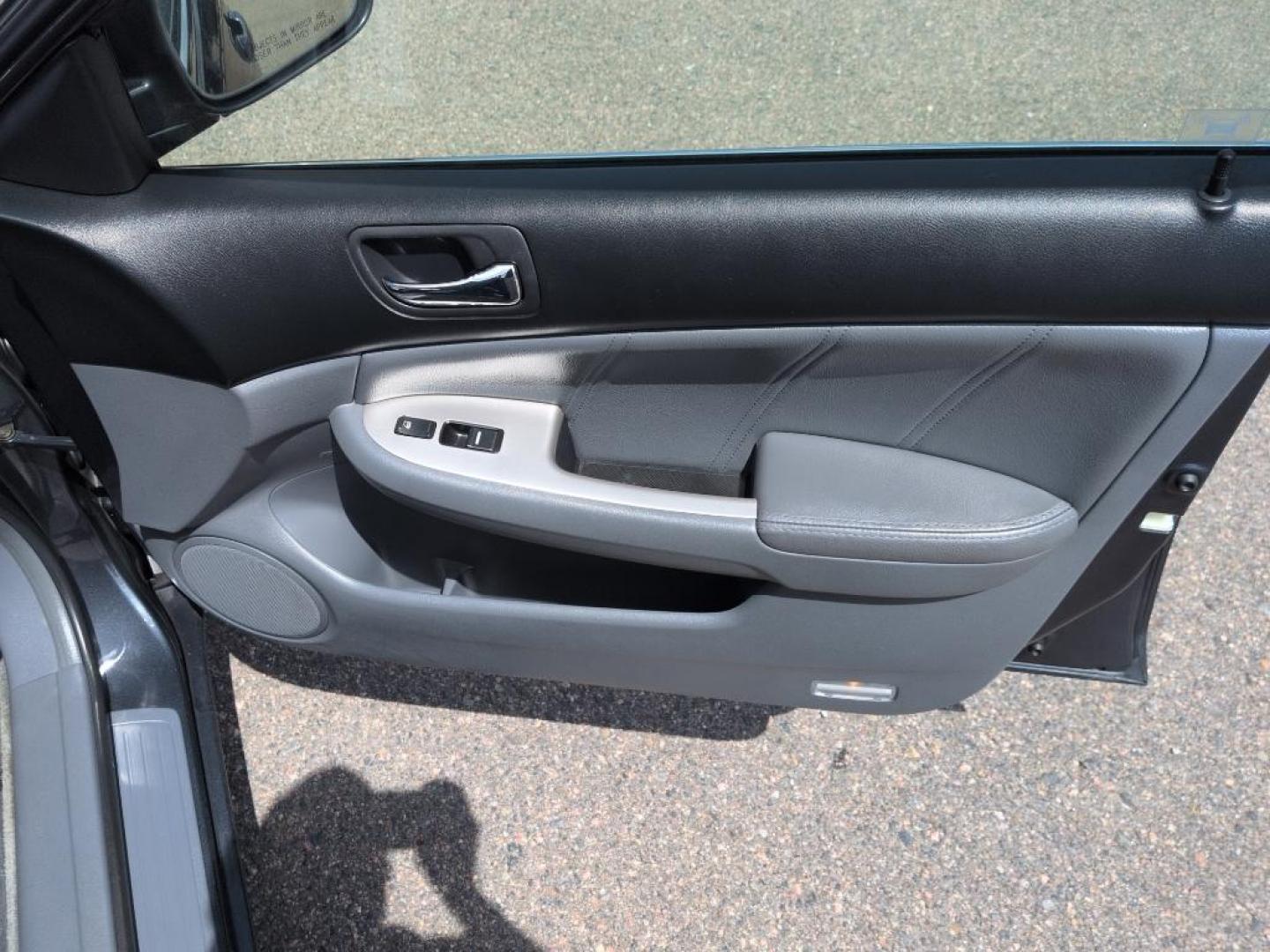 2006 GRAY Honda Accord EX (1HGCM66596A) with an V6, 3.0L engine, Automatic transmission, located at 10890 W. Colfax Ave., Lakewood, CO, 80215, (303) 274-7692, 39.739914, -105.120132 - Photo#19