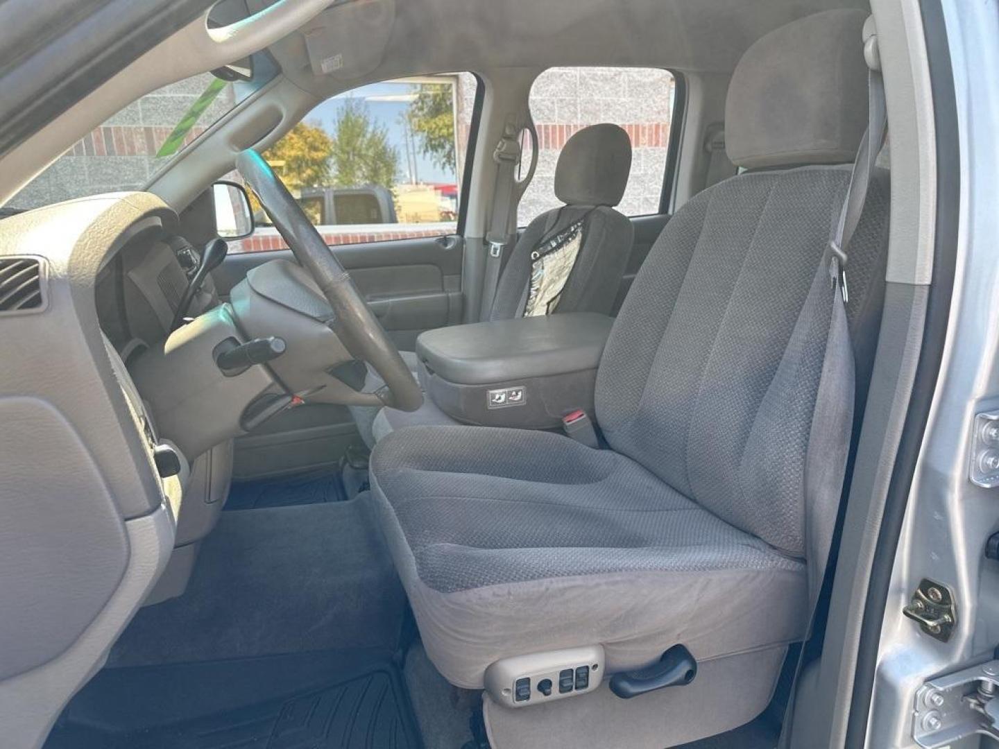 2003 SILVER Dodge Ram Pickup ST QUAD CAB SHORT BE (1D7HU18N23S) with an V8, 4.7L engine, Automatic transmission, located at 10890 W. Colfax Ave., Lakewood, CO, 80215, (303) 274-7692, 39.739914, -105.120132 - Photo#11