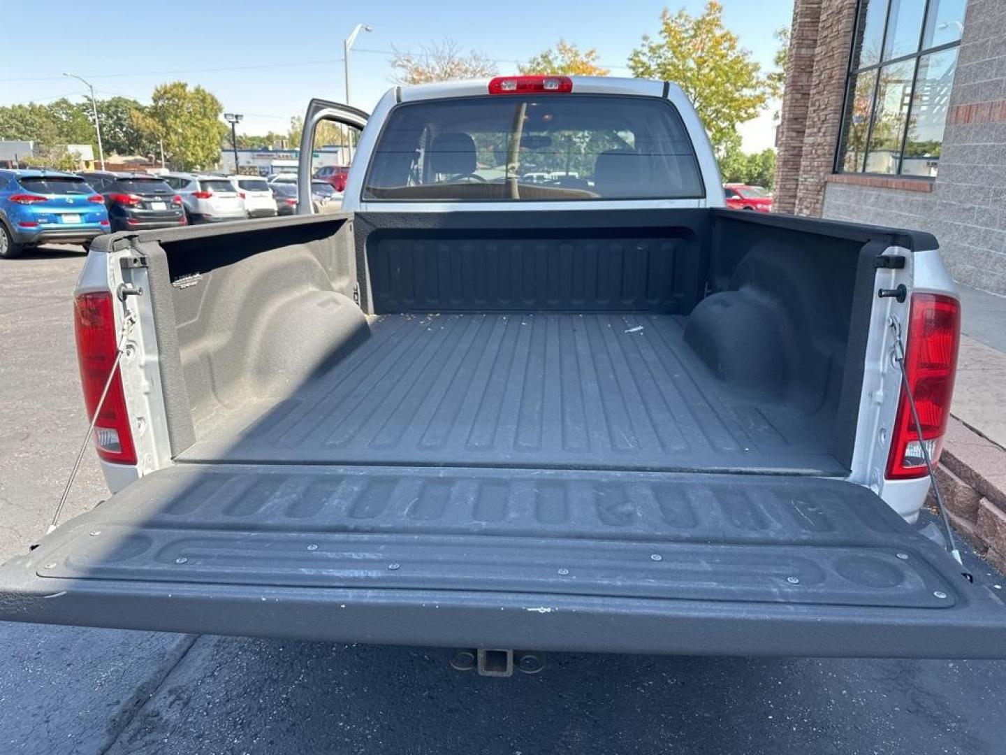 2003 SILVER Dodge Ram Pickup ST QUAD CAB SHORT BE (1D7HU18N23S) with an V8, 4.7L engine, Automatic transmission, located at 10890 W. Colfax Ave., Lakewood, CO, 80215, (303) 274-7692, 39.739914, -105.120132 - Photo#16