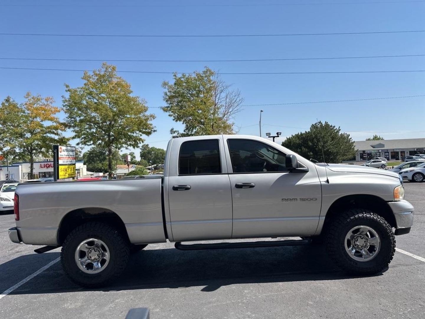 2003 SILVER Dodge Ram Pickup ST QUAD CAB SHORT BE (1D7HU18N23S) with an V8, 4.7L engine, Automatic transmission, located at 10890 W. Colfax Ave., Lakewood, CO, 80215, (303) 274-7692, 39.739914, -105.120132 - Photo#4