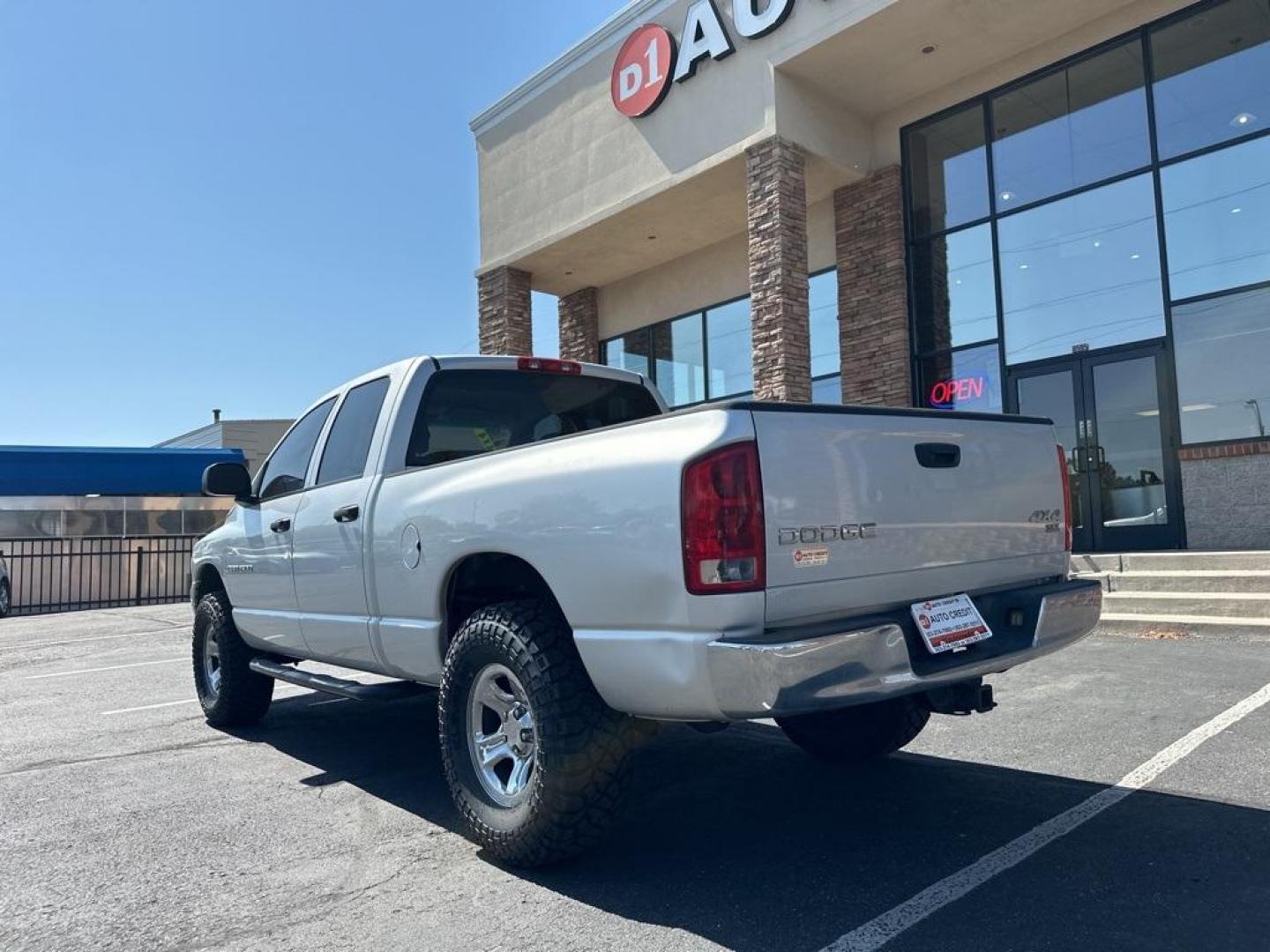 2003 SILVER Dodge Ram Pickup ST QUAD CAB SHORT BE (1D7HU18N23S) with an V8, 4.7L engine, Automatic transmission, located at 10890 W. Colfax Ave., Lakewood, CO, 80215, (303) 274-7692, 39.739914, -105.120132 - Photo#7