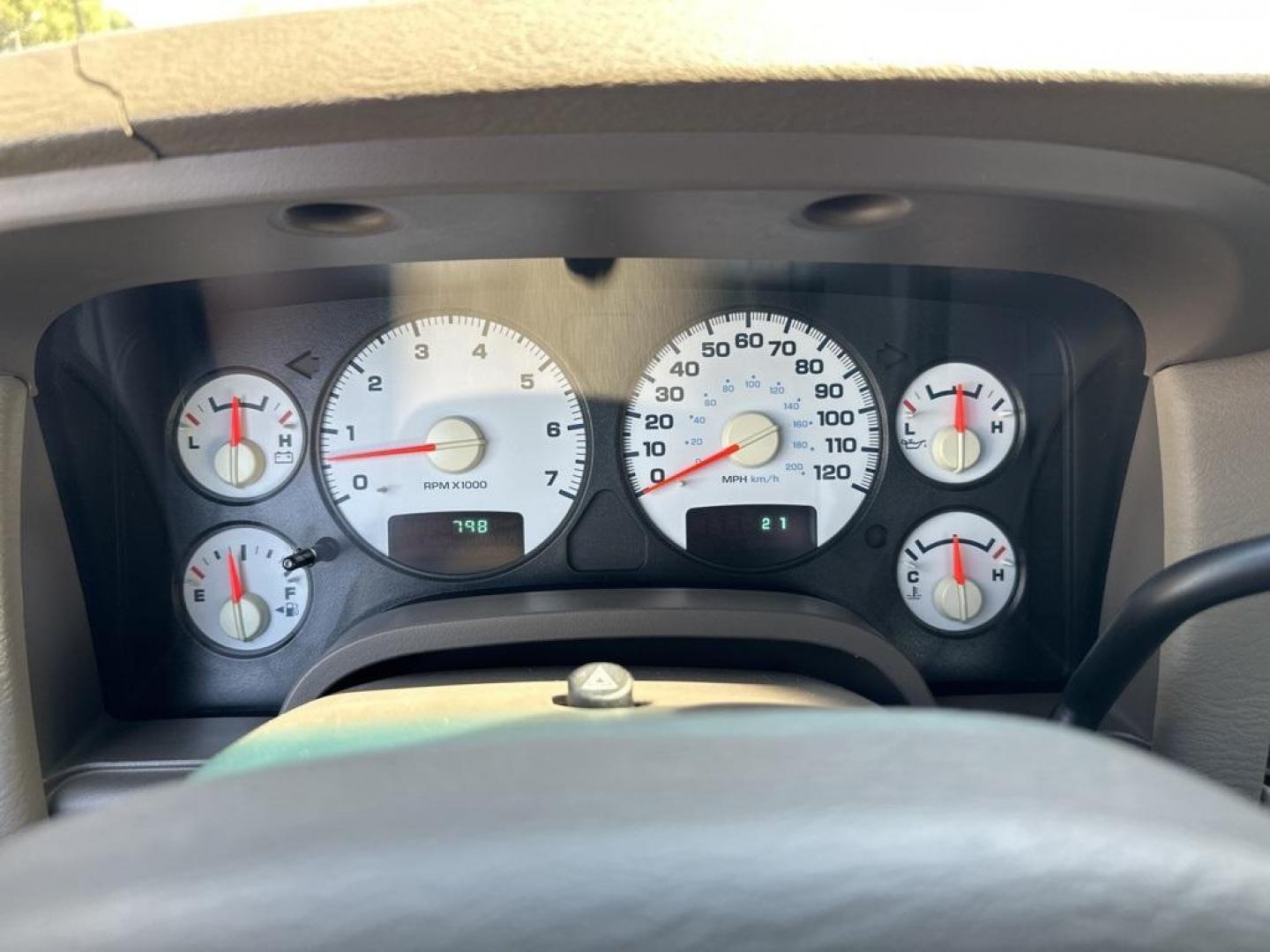 2003 SILVER Dodge Ram Pickup ST QUAD CAB SHORT BE (1D7HU18N23S) with an V8, 4.7L engine, Automatic transmission, located at 10890 W. Colfax Ave., Lakewood, CO, 80215, (303) 274-7692, 39.739914, -105.120132 - Photo#8