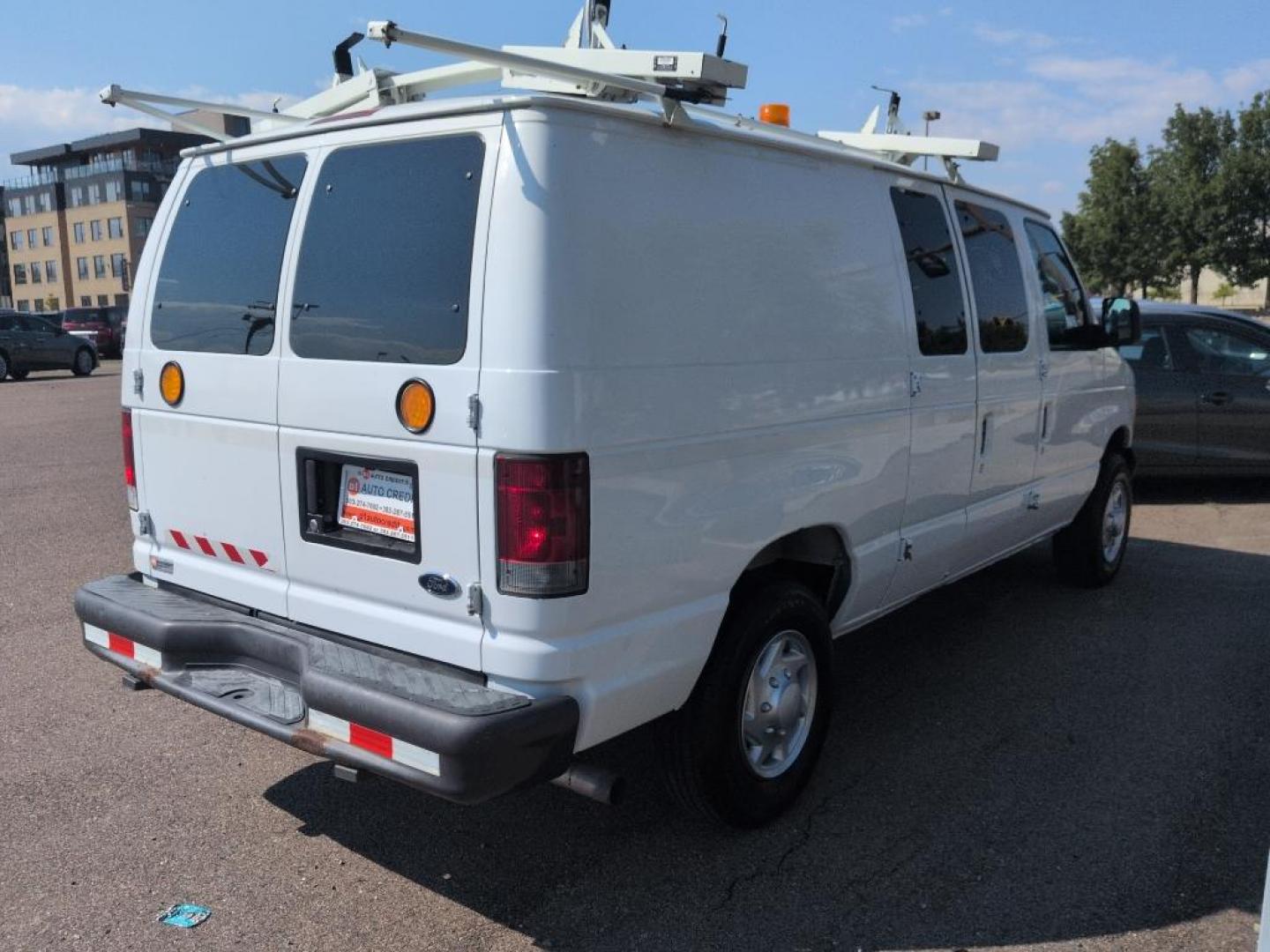 2007 WHITE Ford Econoline Base (1FTNE24L67D) with an V8, 5.4L (330 CID) engine, Automatic transmission, located at 10890 W. Colfax Ave., Lakewood, CO, 80215, (303) 274-7692, 39.739914, -105.120132 - Photo#4