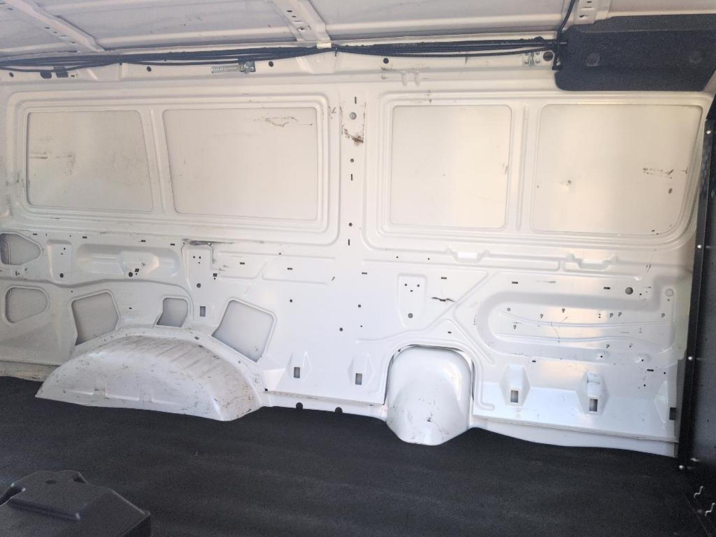 2007 WHITE Ford Econoline Base (1FTNE24L67D) with an V8, 5.4L (330 CID) engine, Automatic transmission, located at 10890 W. Colfax Ave., Lakewood, CO, 80215, (303) 274-7692, 39.739914, -105.120132 - Photo#20