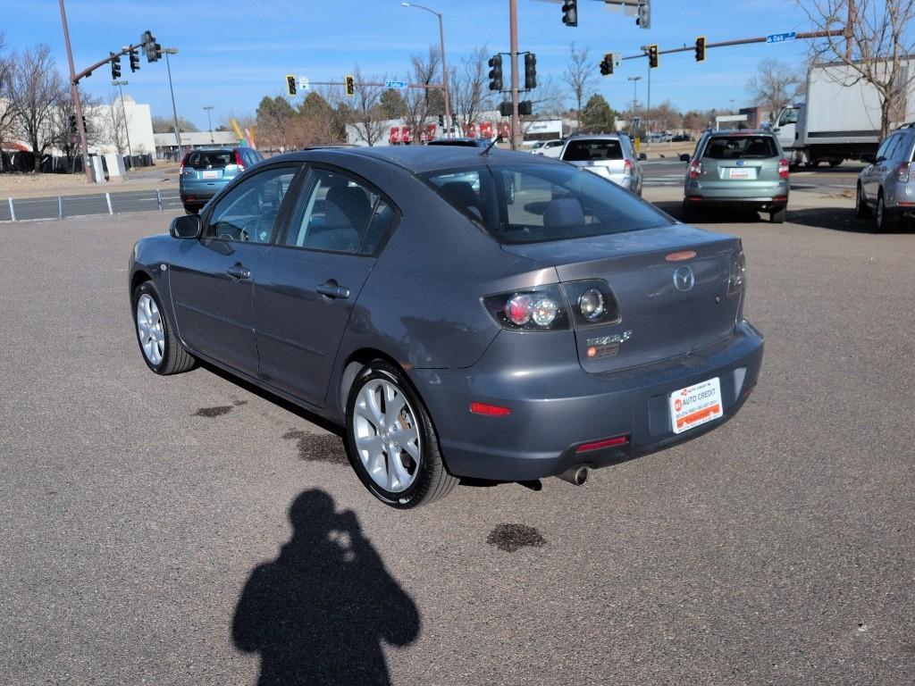 2009 GRAY Mazda Mazda3 i (JM1BK32FX91) with an 4 Cyl, 2.0L engine, Automatic transmission, located at 10890 W. Colfax Ave., Lakewood, CO, 80215, (303) 274-7692, 39.739914, -105.120132 - Photo#6
