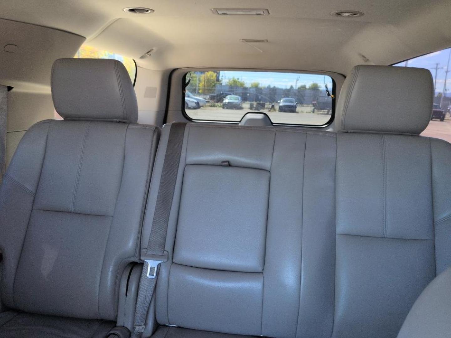 2013 GRAY /ACTUAL GMC Yukon XL SLT1 (1GKS2KE78DR) with an V8, 5.3L engine, Automatic transmission, located at 10890 W. Colfax Ave., Lakewood, CO, 80215, (303) 274-7692, 39.739914, -105.120132 - Photo#14