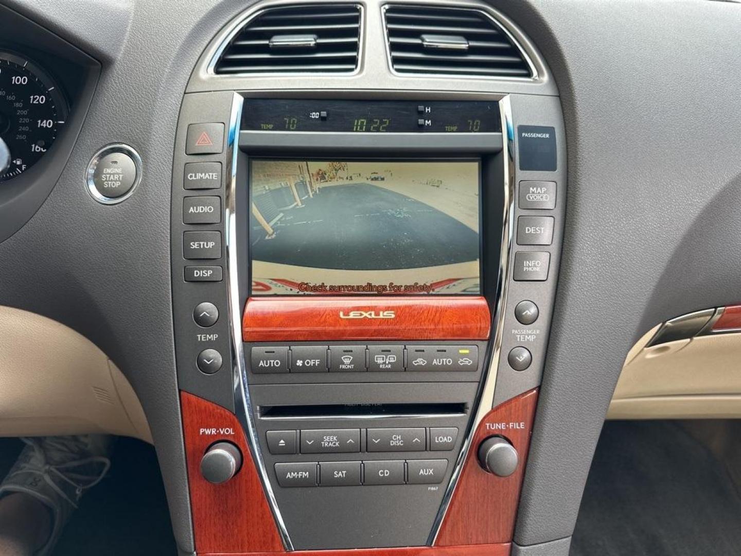 2010 White /Parchment Lexus ES 350 (JTHBK1EG2A2) with an 3.5L V6 DOHC Dual VVT-i 24V engine, Automatic transmission, located at 10890 W. Colfax Ave., Lakewood, CO, 80215, (303) 274-7692, 39.739914, -105.120132 - 2010 Lexus ES FWD All Cars Have Clean Titles And Are Serviced Before Sale., Backup Camera, Leather, Heated and Ventilated Seats, Non Smoker, No Pet Odor Or Hair, ES 350, Parchment Leather, 17'' 10-Spoke Aluminum Alloy Wheels, Heated and Ventilated Front Seats, High-Intensity Discharge Headlamps, N - Photo#10
