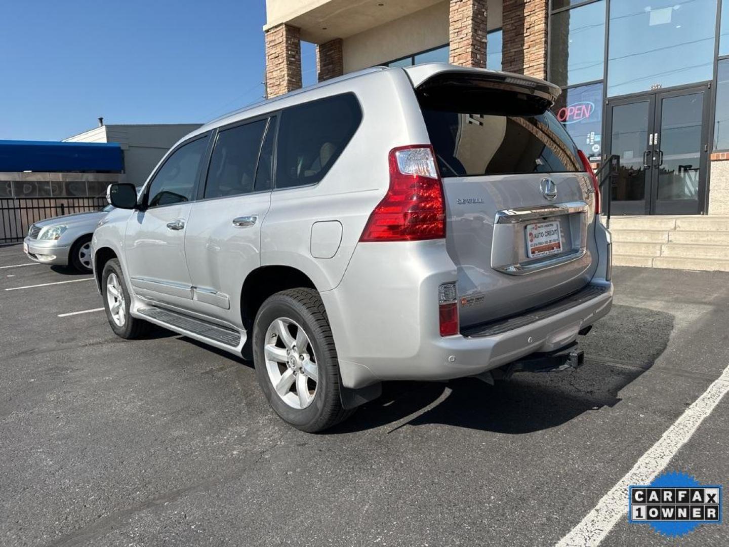 2012 Satin Cashmere Metallic /Ecru Lexus GX 460 (JTJBM7FX3C5) with an 4.6L V8 DOHC Dual VVT-i 32V engine, Automatic transmission, located at 10890 W. Colfax Ave., Lakewood, CO, 80215, (303) 274-7692, 39.739914, -105.120132 - 2012 Lexus GX, One Owner In Mint Condition including new tires. This GX is in great condition inside and out with no signs of abuse.<br>All Cars Have Clean Titles And Are Serviced Before Sale., Backup Camera, Leather, Heated Seats, Bluetooth/ With Bluetooth Audio, Non Smoker, No Pet Odor Or Hair, 4. - Photo#7