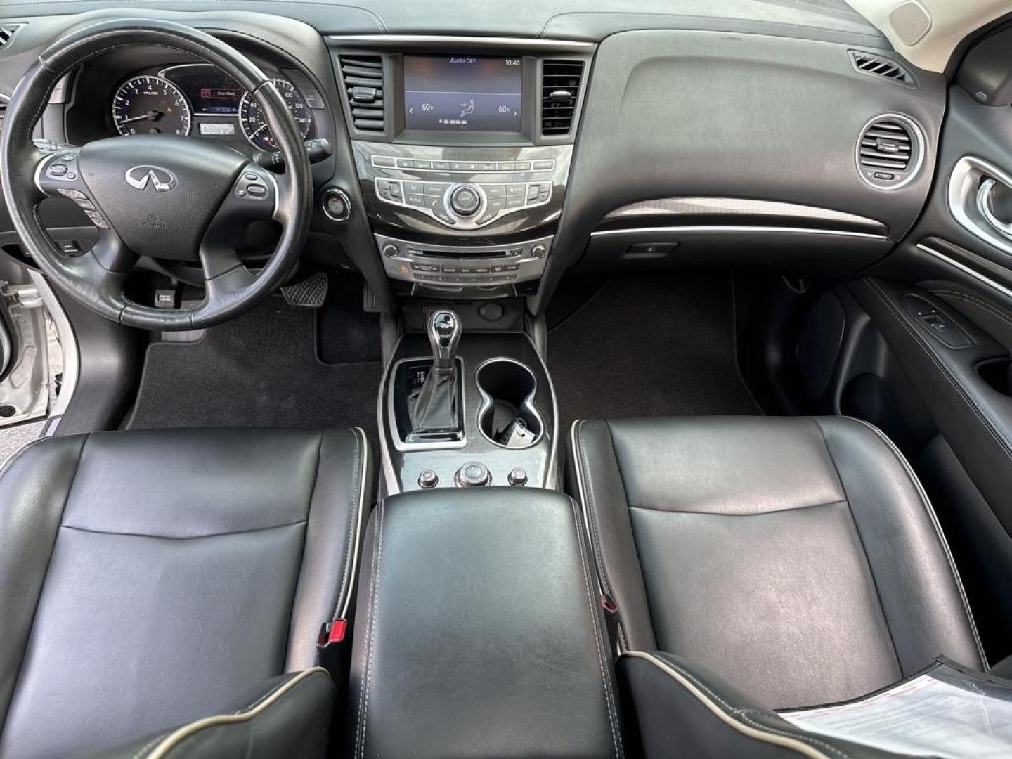 2019 Liquid Platinum /Graphite INFINITI QX60 LUXE (5N1DL0MM2KC) with an 3.5L V6 engine, CVT transmission, located at 10890 W. Colfax Ave., Lakewood, CO, 80215, (303) 274-7692, 39.739914, -105.120132 - 2019 INFINITI QX60, All Wheel Drive, 3rd Row Seat and in mint condition inside and out! <br>All Cars Have Clean Titles And Are Serviced Before Sale., <br>Clean Carfax, No Accident, Apple/Android Car Play, Blind Spot Monitoring, Backup Camera, Leather, Heated Seats, Bluetooth/ With Bluetooth Audio, N - Photo#9