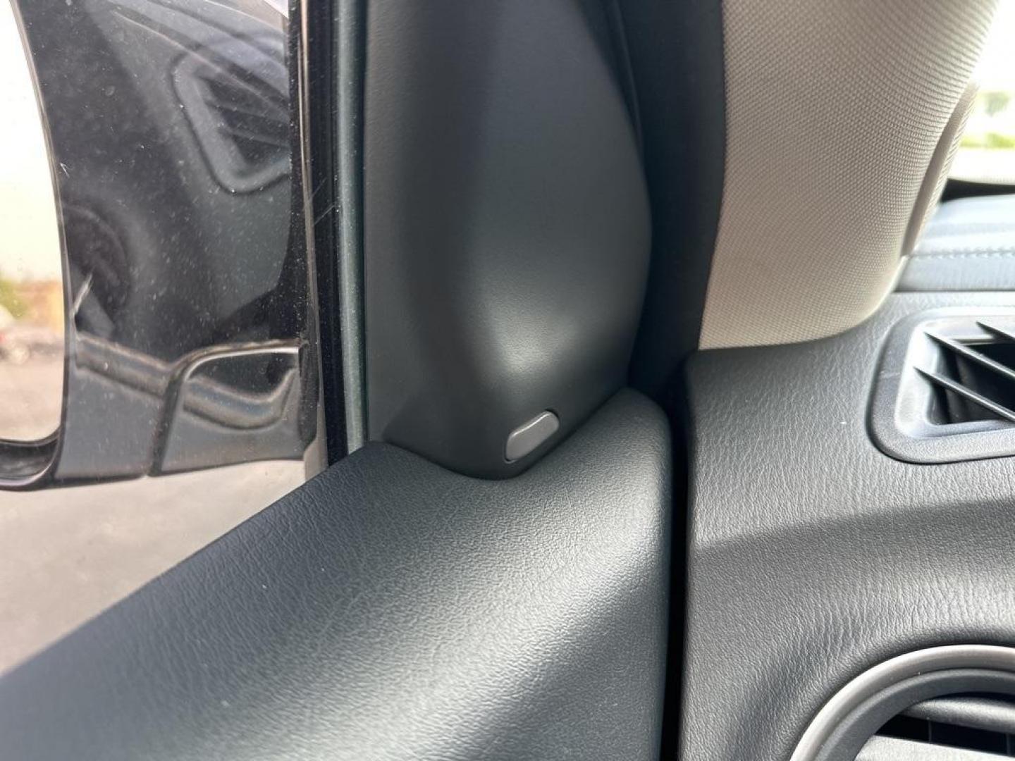 2019 Liquid Platinum /Graphite INFINITI QX60 LUXE (5N1DL0MM2KC) with an 3.5L V6 engine, CVT transmission, located at 10890 W. Colfax Ave., Lakewood, CO, 80215, (303) 274-7692, 39.739914, -105.120132 - 2019 INFINITI QX60, All Wheel Drive, 3rd Row Seat and in mint condition inside and out! <br>All Cars Have Clean Titles And Are Serviced Before Sale., <br>Clean Carfax, No Accident, Apple/Android Car Play, Blind Spot Monitoring, Backup Camera, Leather, Heated Seats, Bluetooth/ With Bluetooth Audio, N - Photo#38