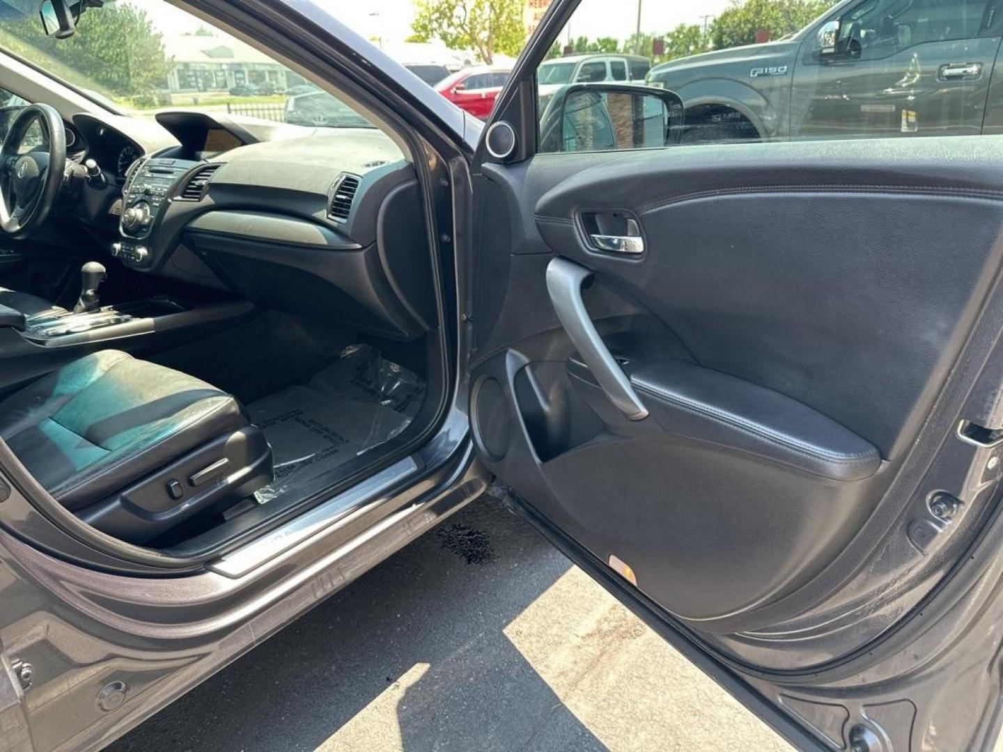 2015 Graphite Luster Metallic /Ebony Acura RDX Technology Package (5J8TB4H57FL) with an 3.5L V6 SOHC i-VTEC 24V engine, Automatic transmission, located at 10890 W. Colfax Ave., Lakewood, CO, 80215, (303) 274-7692, 39.739914, -105.120132 - 2015 Acura RDX<br>All Cars Have Clean Titles And Are Serviced Before Sale., Clean Carfax, No Accident, All Books and Keys, Backup Camera, Leather, Heated Seats, Bluetooth/ With Bluetooth Audio, Non Smoker, No Pet Odor Or Hair, 3.5L V6 SOHC i-VTEC 24V, AWD.<br>D1 Auto NEVER charges dealer fees! All c - Photo#23