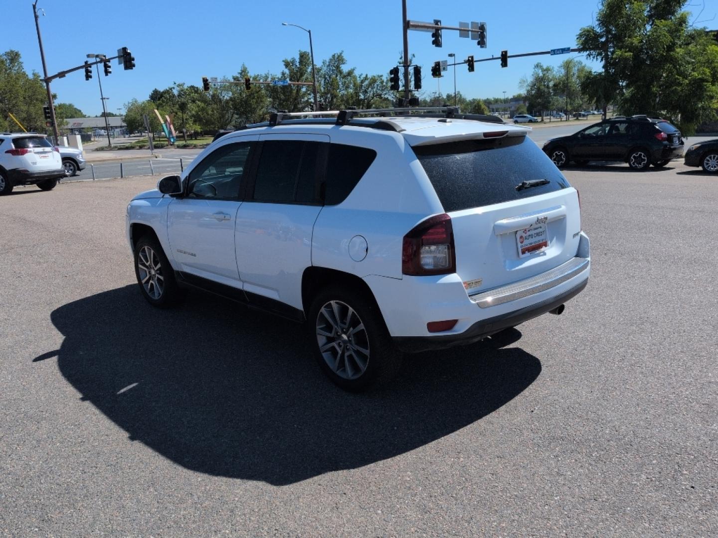 2014 WHITE Jeep Compass Limited (1C4NJCCB5ED) with an 4 Cyl, 2.4L engine, Automatic transmission, located at 10890 W. Colfax Ave., Lakewood, CO, 80215, (303) 274-7692, 39.739914, -105.120132- Photo#6