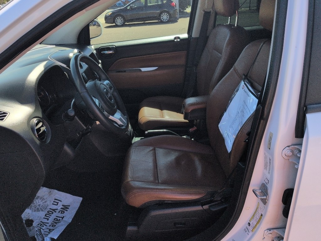 2014 WHITE Jeep Compass Limited (1C4NJCCB5ED) with an 4 Cyl, 2.4L engine, Automatic transmission, located at 10890 W. Colfax Ave., Lakewood, CO, 80215, (303) 274-7692, 39.739914, -105.120132- Photo#9