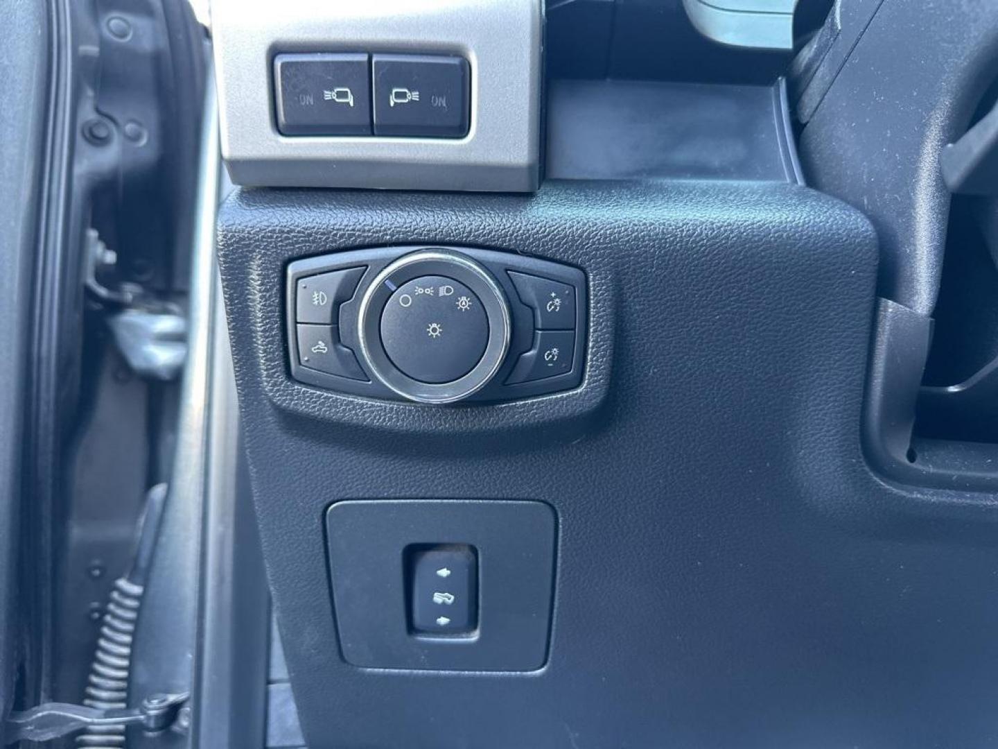 2016 Gray /Black Ford F-150 Lariat (1FTEW1EF2GK) with an 5.0L V8 FFV engine, Automatic transmission, located at 10890 W. Colfax Ave., Lakewood, CO, 80215, (303) 274-7692, 39.739914, -105.120132 - 2016 Ford F-150 Lariat with FX-4 Off Road Package. This truck is in excellent condition inside and out. Loaded with 5.0L V8 engine, Max Tow Package, Extended Range Fuel Tank and much more. This truck shows Zero signs of off road use, <br><br>All Cars Have Clean Titles And Are Serviced Before Sale., - Photo#26