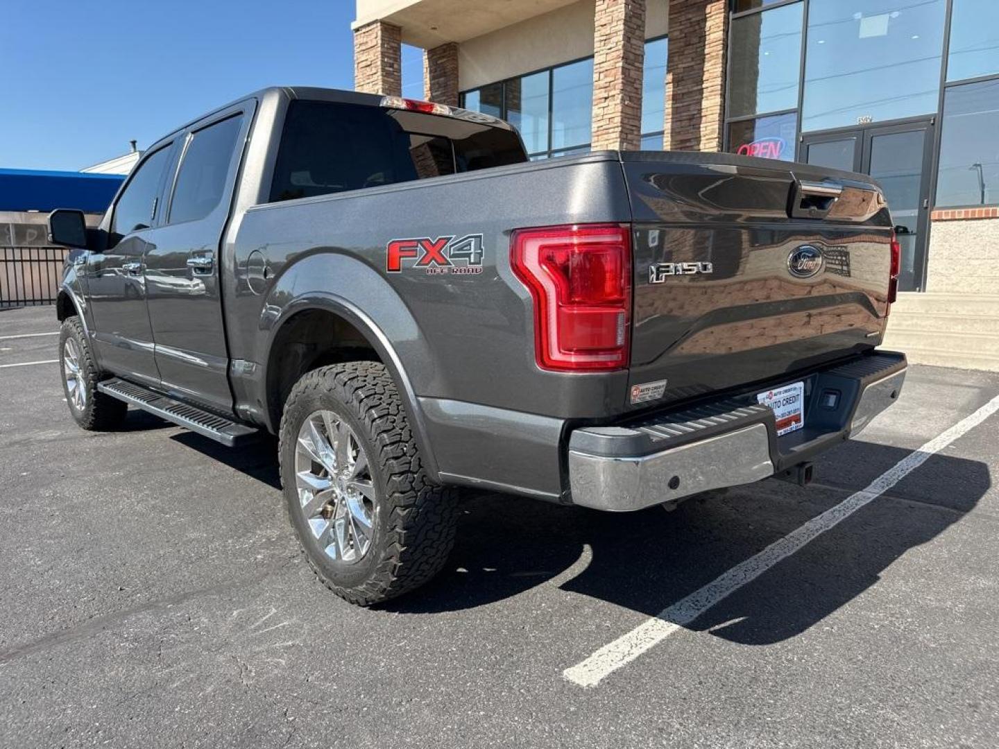 2016 Gray /Black Ford F-150 Lariat (1FTEW1EF2GK) with an 5.0L V8 FFV engine, Automatic transmission, located at 10890 W. Colfax Ave., Lakewood, CO, 80215, (303) 274-7692, 39.739914, -105.120132 - 2016 Ford F-150 Lariat with FX-4 Off Road Package. This truck is in excellent condition inside and out. Loaded with 5.0L V8 engine, Max Tow Package, Extended Range Fuel Tank and much more. This truck shows Zero signs of off road use, <br><br>All Cars Have Clean Titles And Are Serviced Before Sale., - Photo#8