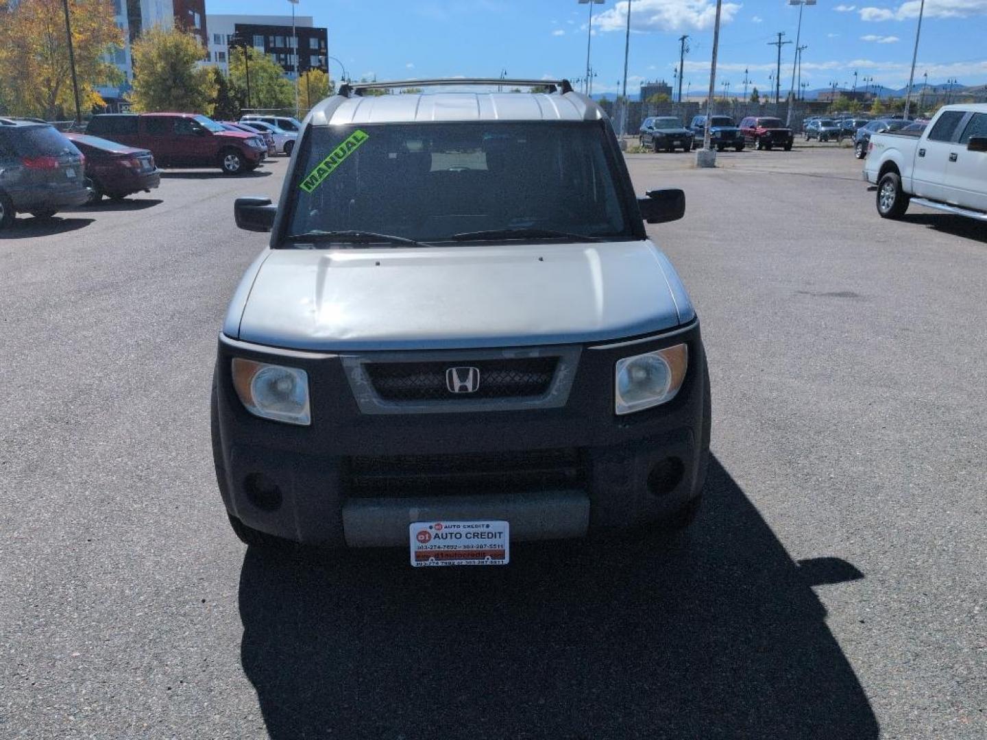 2005 SILVER Honda Element LX (5J6YH17375L) with an 4 Cyl, 2.4L engine, Manual transmission, located at 10890 W. Colfax Ave., Lakewood, CO, 80215, (303) 274-7692, 39.739914, -105.120132 - Photo#1