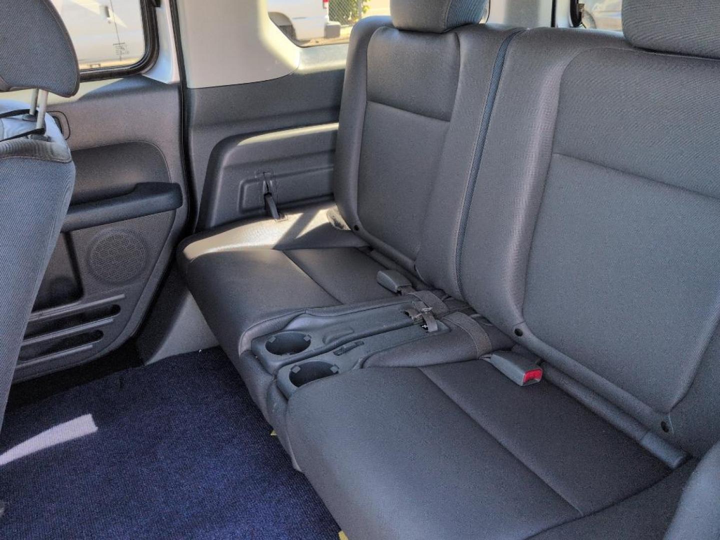 2005 SILVER Honda Element LX (5J6YH17375L) with an 4 Cyl, 2.4L engine, Manual transmission, located at 10890 W. Colfax Ave., Lakewood, CO, 80215, (303) 274-7692, 39.739914, -105.120132 - Photo#16