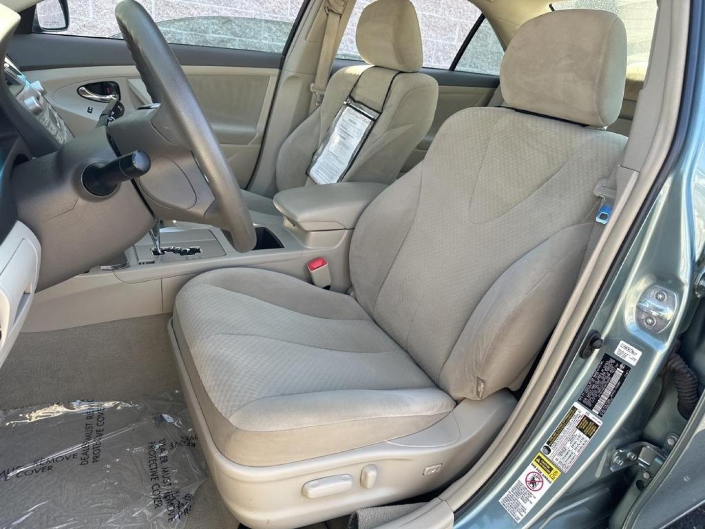 2009 Aloe Green Metallic /Bisque Toyota Camry Base CE (4T1BE46K09U) with an 2.4L I4 SMPI DOHC PZEV engine, Automatic transmission, located at 10890 W. Colfax Ave., Lakewood, CO, 80215, (303) 274-7692, 39.739914, -105.120132 - 2009 Toyota Camry CARFAX One-Owner. FWD <br>All Cars Have Clean Titles And Are Serviced Before Sale., CarfaxOne Owner, No Accidents, Non Smoker, 2.4L I4 SMPI DOHC PZEV, FWD.<br><br>D1 Auto NEVER charges dealer fees! All cars have clean titles and have been inspected for mechanical issues. We have fi - Photo#11