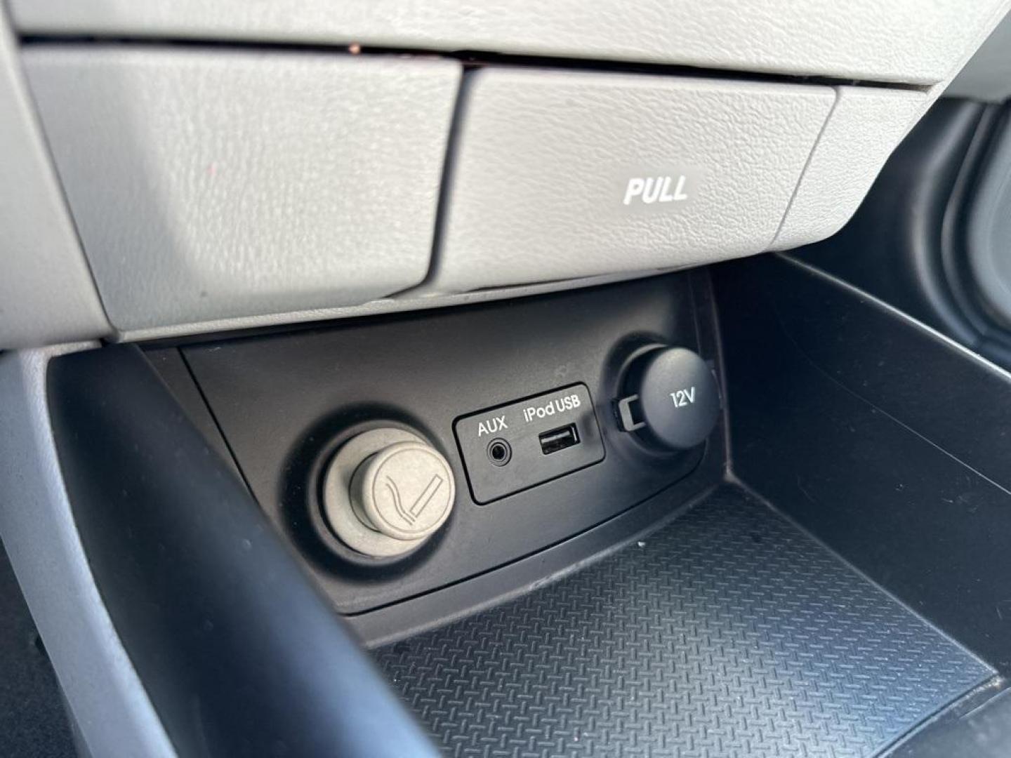2010 Regatta Blue Pearl /Gray Hyundai Elantra GLS (KMHDU4ADXAU) with an I4 engine, Automatic transmission, located at 10890 W. Colfax Ave., Lakewood, CO, 80215, (303) 274-7692, 39.739914, -105.120132 - 2010 Hyundai Elantra<br><br>D1 Auto NEVER charges dealer fees! All cars have clean titles and have been inspected for mechanical issues. We have financing for everyone. Good credit, bad credit, first time buyers.<br><br>Please call Lakewood Location 303-274-7692 or Thornton 303-287-5511 to schedule - Photo#16