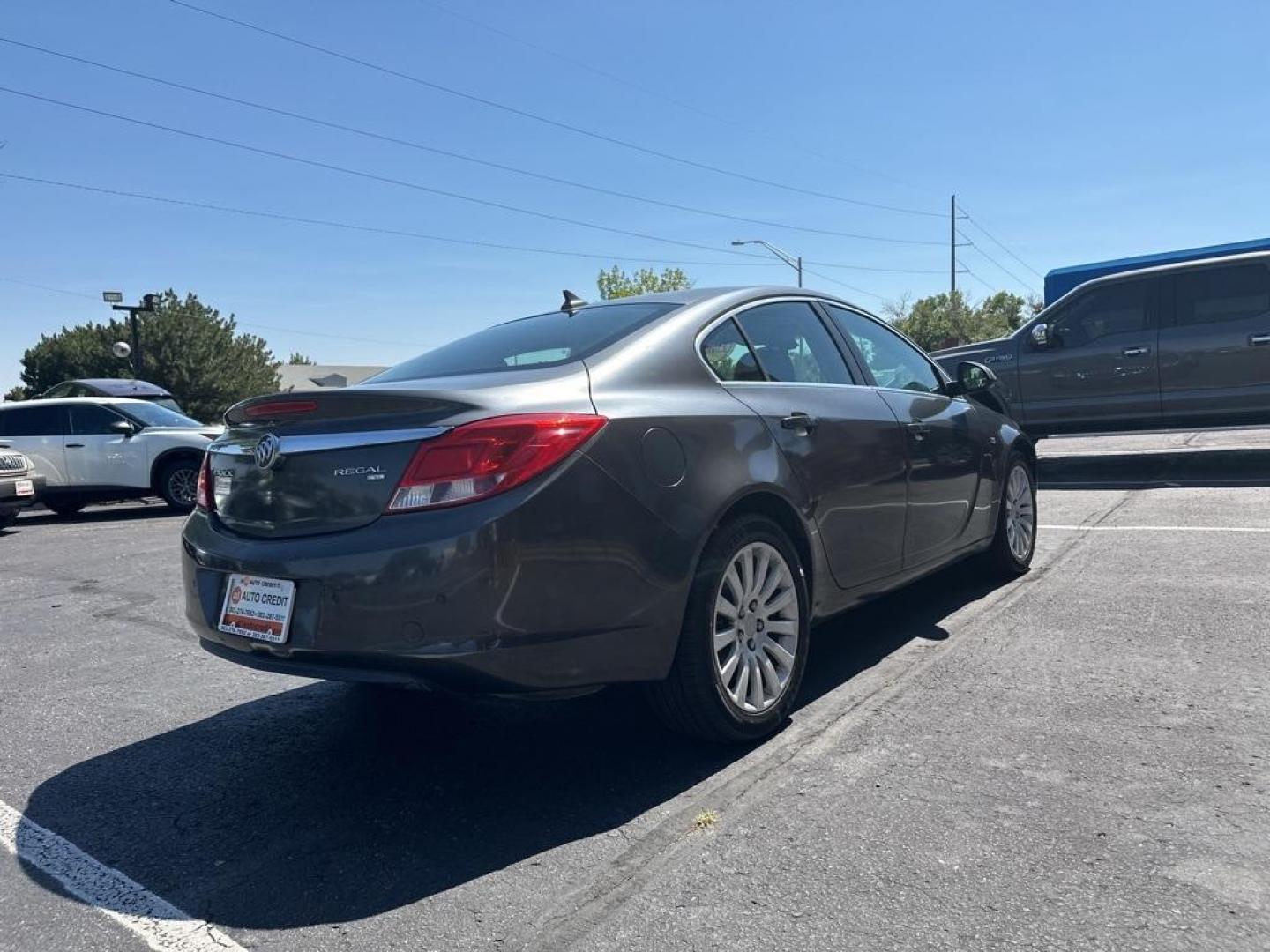 2011 Granite Gray Metallic /Ebony Buick Regal CXL (W04GS5EC6B1) with an ECOTEC 2.4L I4 SIDI DOHC VVT engine, Automatic transmission, located at 10890 W. Colfax Ave., Lakewood, CO, 80215, (303) 274-7692, 39.739914, -105.120132 - 2011 Buick Regal<br><br>D1 Auto NEVER charges dealer fees! All cars have clean titles and have been inspected for mechanical issues. We have financing for everyone. Good credit, bad credit, first time buyers.<br><br>Please call Lakewood Location 303-274-7692 or Thornton 303-287-5511 to schedule a te - Photo#5