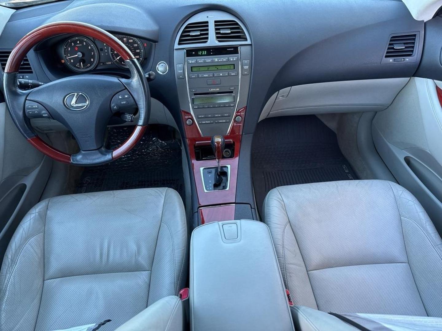 2008 Royal Ruby Metallic /Light Gray Lexus ES 350 (JTHBJ46G882) with an 3.5L V6 DOHC Dual VVT-i 24V engine, Automatic transmission, located at 10890 W. Colfax Ave., Lakewood, CO, 80215, (303) 274-7692, 39.739914, -105.120132 - 2008 Lexus ES FWD Light Gray Cloth.<br><br>D1 Auto NEVER charges dealer fees! All cars have clean titles and have been inspected for mechanical issues. We have financing for everyone. Good credit, bad credit, first time buyers.<br>Odometer is 7992 miles below market average!<br>Please call Lakewood - Photo#8