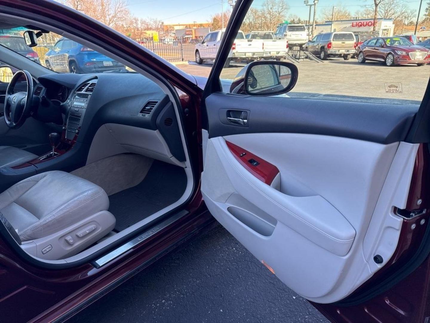 2008 Royal Ruby Metallic /Light Gray Lexus ES 350 (JTHBJ46G882) with an 3.5L V6 DOHC Dual VVT-i 24V engine, Automatic transmission, located at 10890 W. Colfax Ave., Lakewood, CO, 80215, (303) 274-7692, 39.739914, -105.120132 - 2008 Lexus ES FWD Light Gray Cloth.<br><br>D1 Auto NEVER charges dealer fees! All cars have clean titles and have been inspected for mechanical issues. We have financing for everyone. Good credit, bad credit, first time buyers.<br>Odometer is 7992 miles below market average!<br>Please call Lakewood - Photo#25