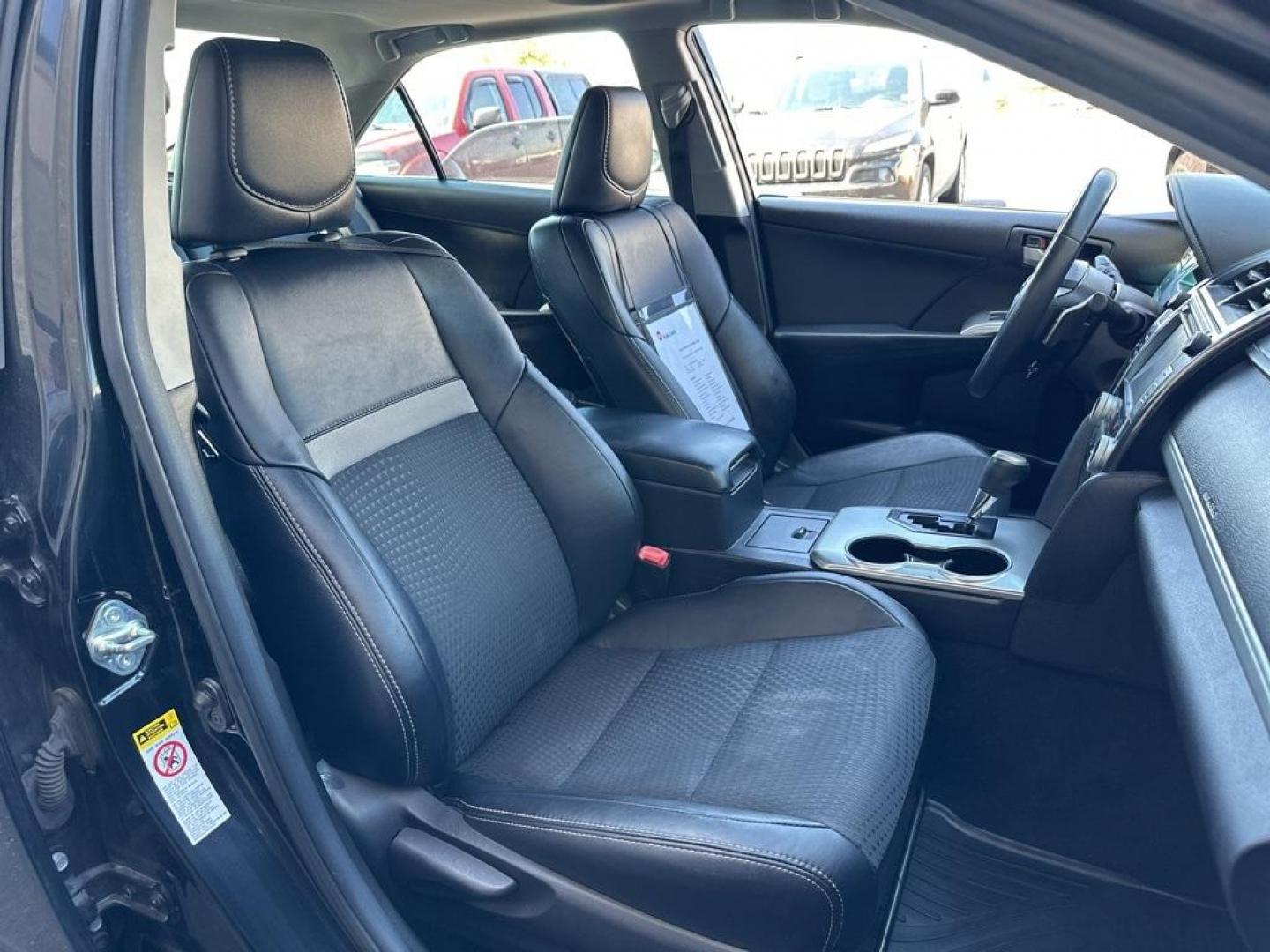 2014 BLACK Toyota Camry SE (4T1BF1FK9EU) with an 4 Cyl, 2.5L engine, Automatic transmission, located at 10890 W. Colfax Ave., Lakewood, CO, 80215, (303) 274-7692, 39.739914, -105.120132 - Introducing the 2014 Toyota Camry SE, a stunning blend of reliability, efficiency, and style that stands out on the road! This vehicle is perfect for those who crave a dynamic driving experience without compromising on comfort and practicality.<br><br>Under the hood, you'll find a spirited 2.5L 4-cy - Photo#35