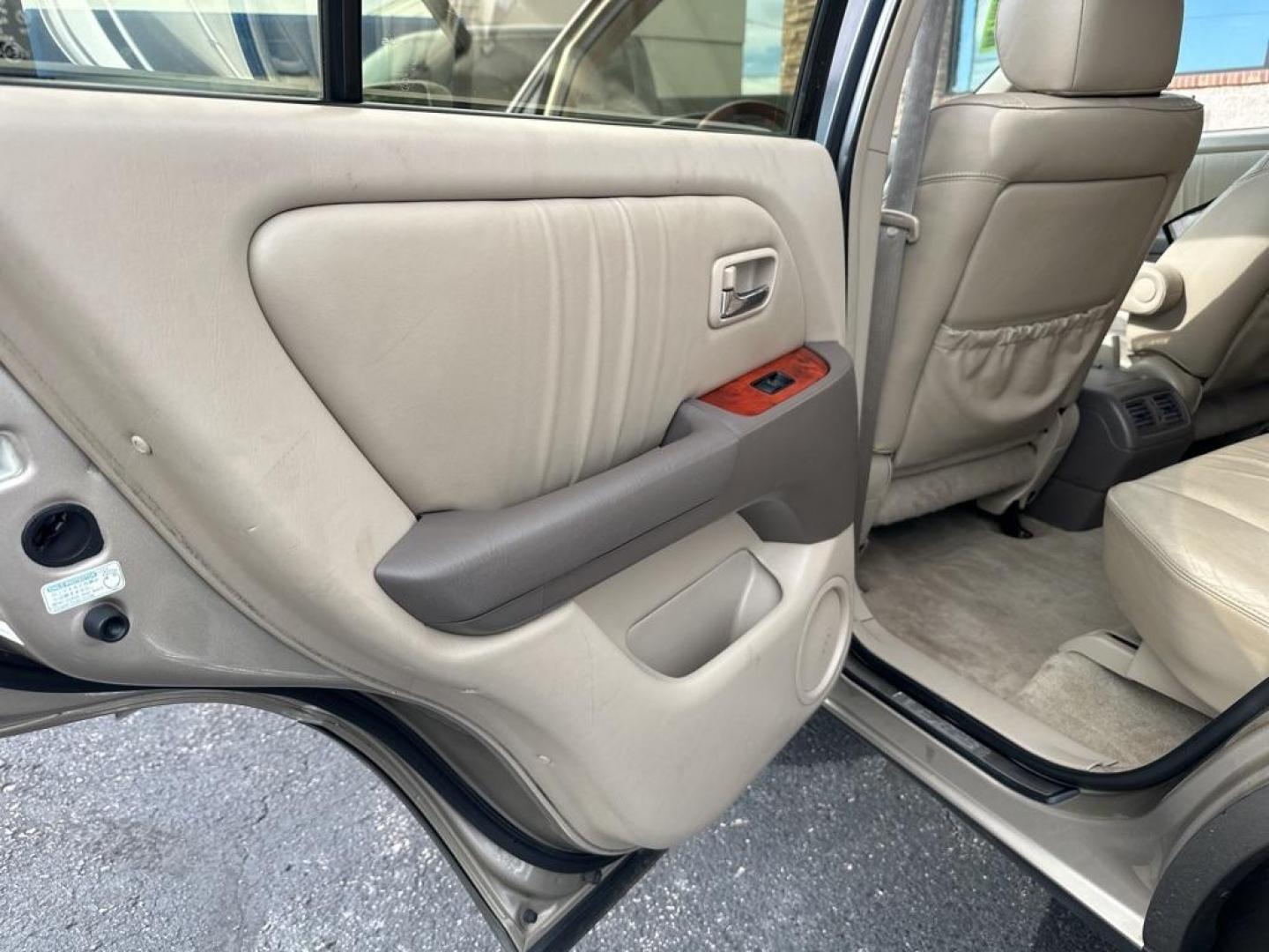 2002 Burnished Gold Metallic /Ivory Lexus RX 300 (JTJGF10U820) with an 3.0L V6 SMPI DOHC engine, Automatic transmission, located at 10890 W. Colfax Ave., Lakewood, CO, 80215, (303) 274-7692, 39.739914, -105.120132 - 2002 Lexus RX<br><br>D1 Auto NEVER charges dealer fees! All cars have clean titles and have been inspected for mechanical issues. We have financing for everyone. Good credit, bad credit, first time buyers.<br>Clean CARFAX.<br>Please call Lakewood Location 303-274-7692 or Thornton 303-287-5511 to sch - Photo#18
