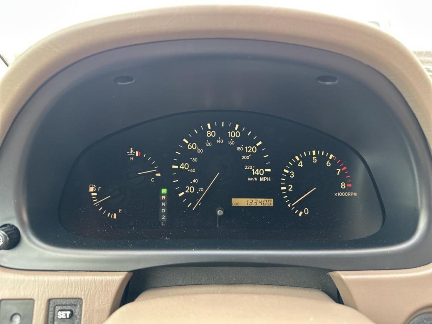 2002 Burnished Gold Metallic /Ivory Lexus RX 300 (JTJGF10U820) with an 3.0L V6 SMPI DOHC engine, Automatic transmission, located at 10890 W. Colfax Ave., Lakewood, CO, 80215, (303) 274-7692, 39.739914, -105.120132 - 2002 Lexus RX<br><br>D1 Auto NEVER charges dealer fees! All cars have clean titles and have been inspected for mechanical issues. We have financing for everyone. Good credit, bad credit, first time buyers.<br>Clean CARFAX.<br>Please call Lakewood Location 303-274-7692 or Thornton 303-287-5511 to sch - Photo#8