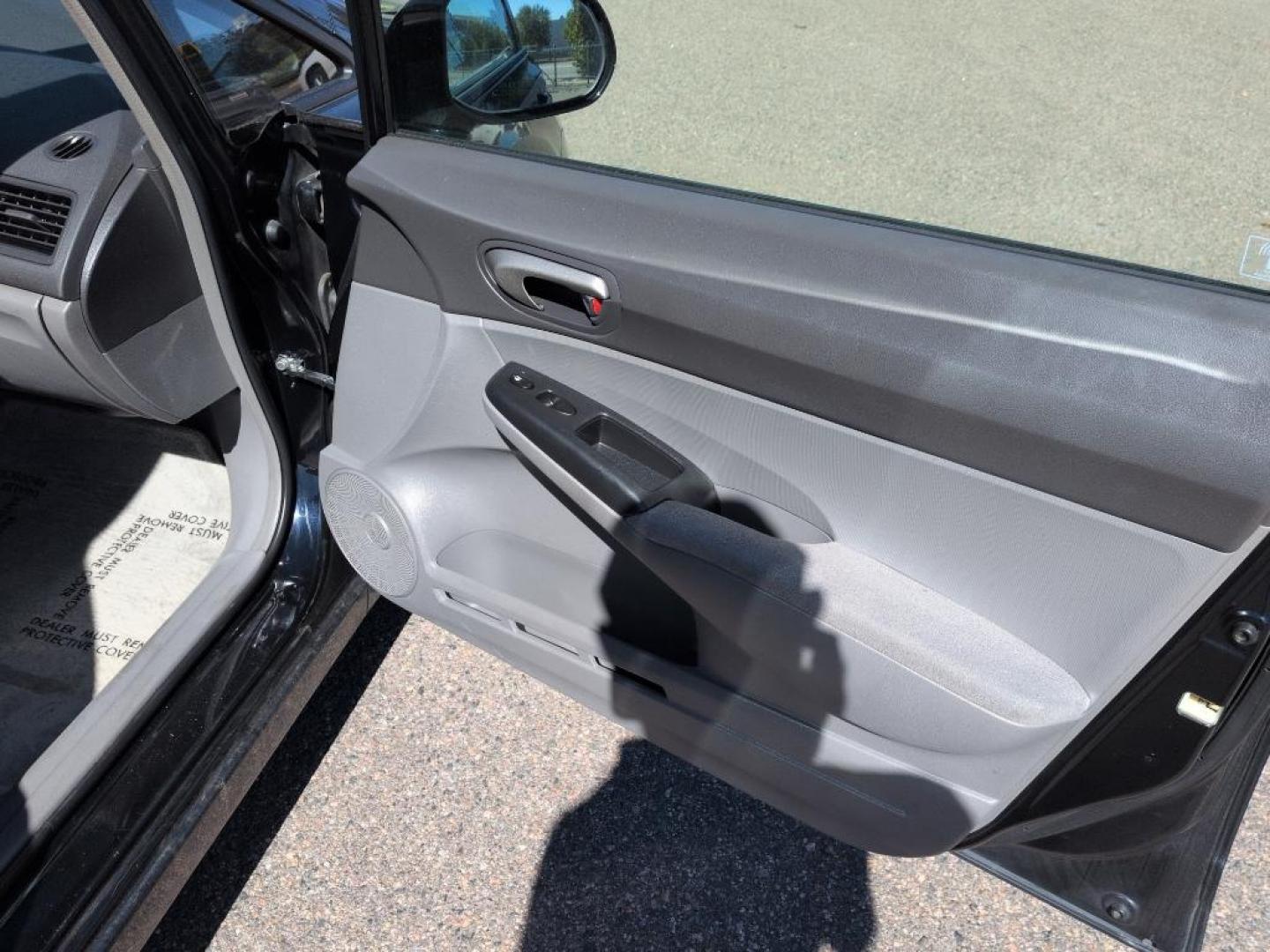 2008 BLACK Honda Civic LX (1HGFA165X8L) with an 4 Cyl, 1.8L engine, Automatic transmission, located at 10890 W. Colfax Ave., Lakewood, CO, 80215, (303) 274-7692, 39.739914, -105.120132 - Photo#16