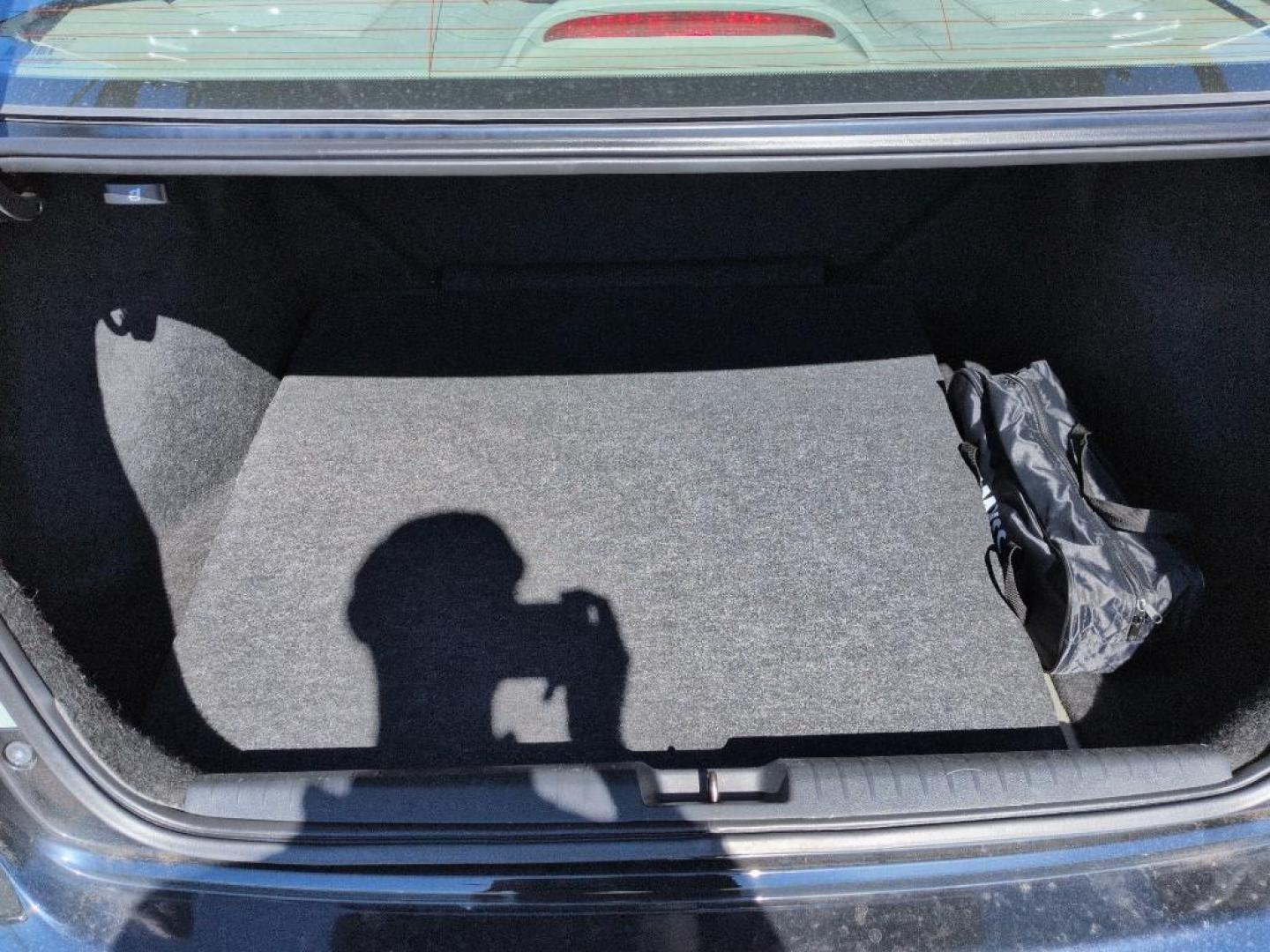 2008 BLACK Honda Civic LX (1HGFA165X8L) with an 4 Cyl, 1.8L engine, Automatic transmission, located at 10890 W. Colfax Ave., Lakewood, CO, 80215, (303) 274-7692, 39.739914, -105.120132 - Photo#20