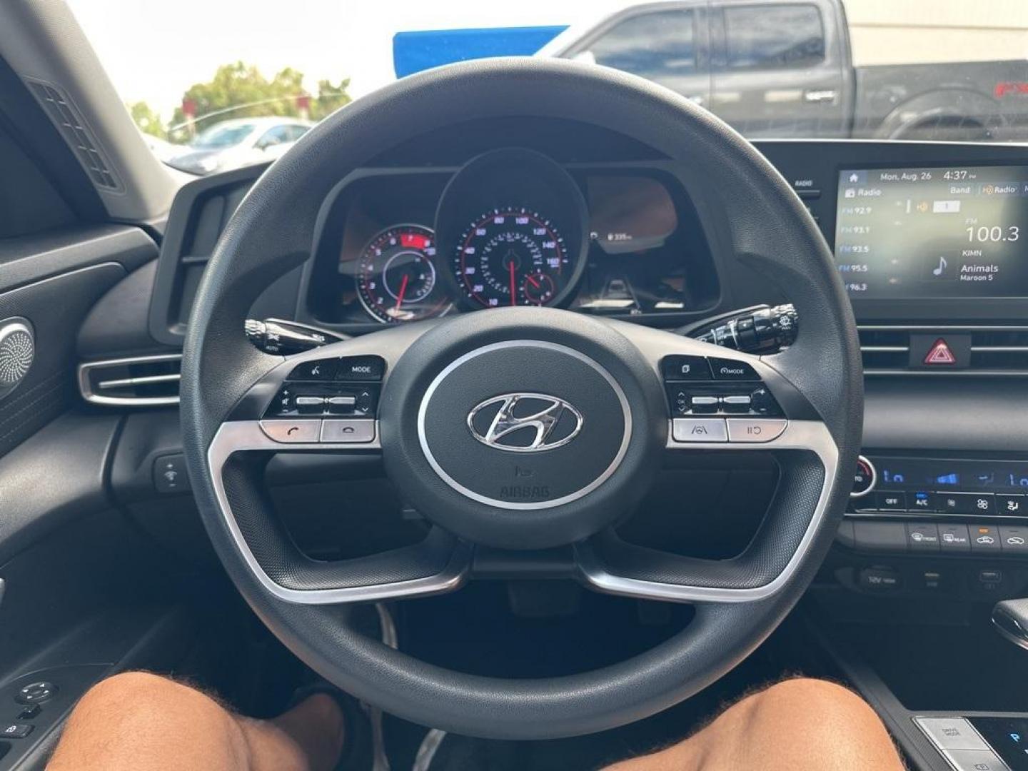 2021 Shimmering Silver Pearl /Black Hyundai Elantra SEL (5NPLM4AG9MH) with an 2.0L 4-Cylinder DOHC 16V engine, CVT transmission, located at 10890 W. Colfax Ave., Lakewood, CO, 80215, (303) 274-7692, 39.739914, -105.120132 - 2021 Hyundai Elantra One Owner, SEL loaded with, blind spot detection, Apple/Android Carplay, Lane departure warning, push button start and excellent fuel economy. <br><br>All Cars Have Clean Titles And Are Serviced Before Sale., CarfaxOne Owner, No Accidents, Apple/Android Car Play, Backup Camera, - Photo#10