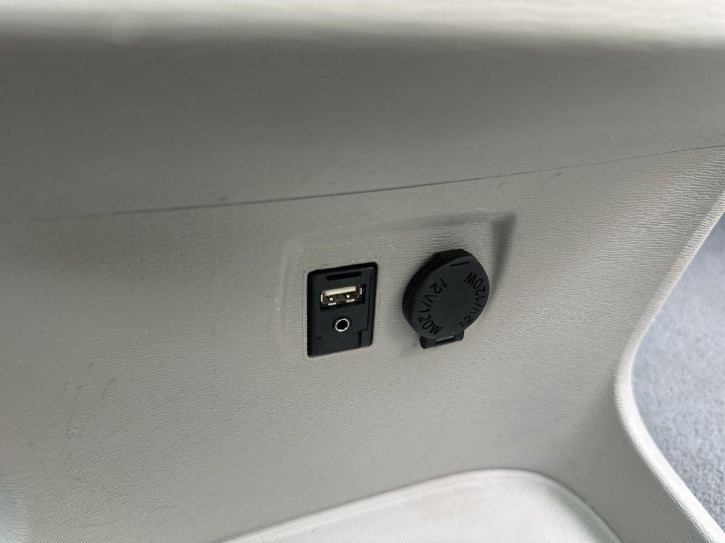 2013 GRAY Toyota Sienna XLE FWD 8-PASSENGER (5TDYK3DC9DS) with an V6, 3.5L engine, Automatic transmission, located at 10890 W. Colfax Ave., Lakewood, CO, 80215, (303) 274-7692, 39.739914, -105.120132 - Photo#19