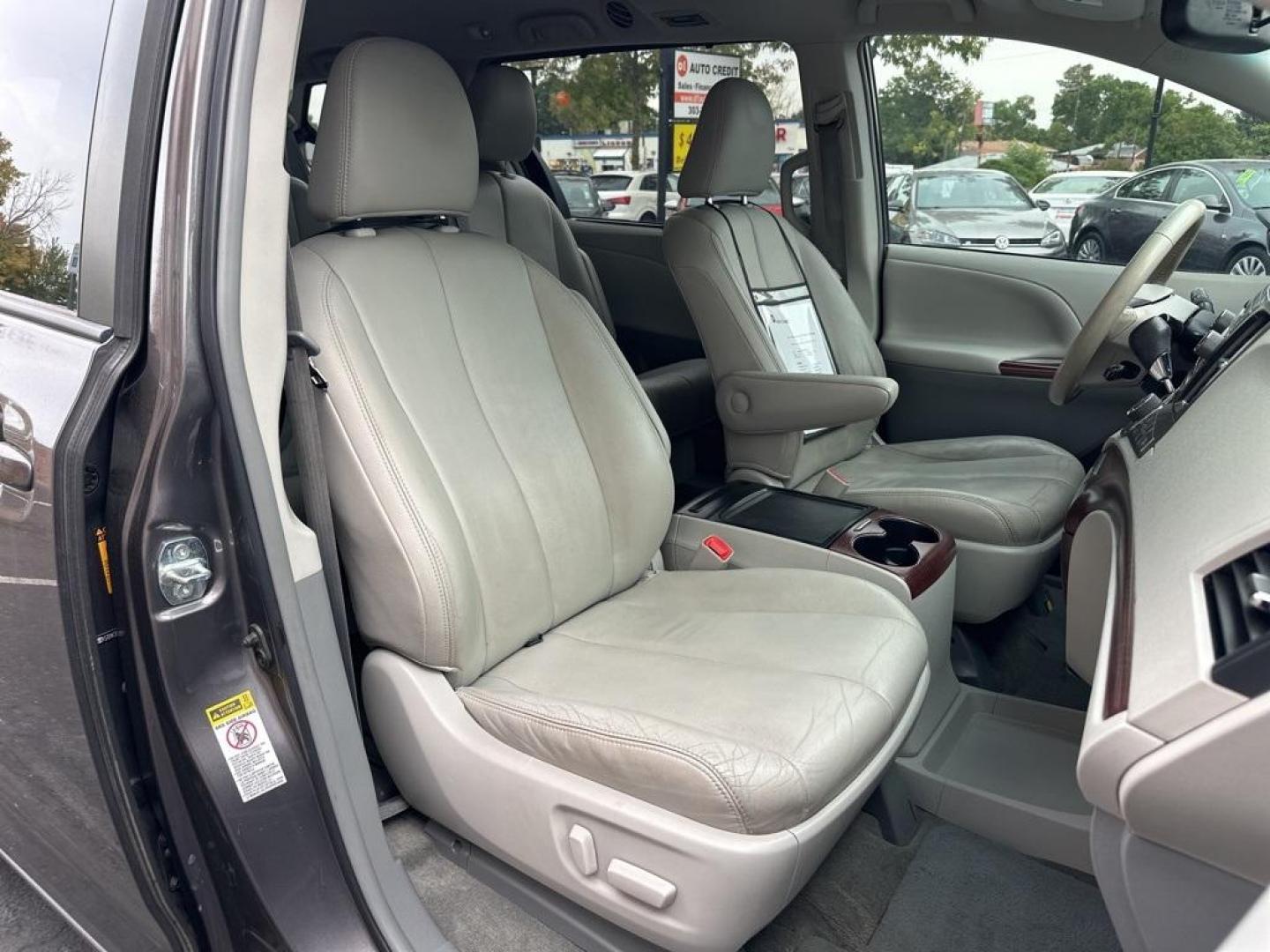 2013 GRAY Toyota Sienna XLE FWD 8-PASSENGER (5TDYK3DC9DS) with an V6, 3.5L engine, Automatic transmission, located at 10890 W. Colfax Ave., Lakewood, CO, 80215, (303) 274-7692, 39.739914, -105.120132 - Photo#40