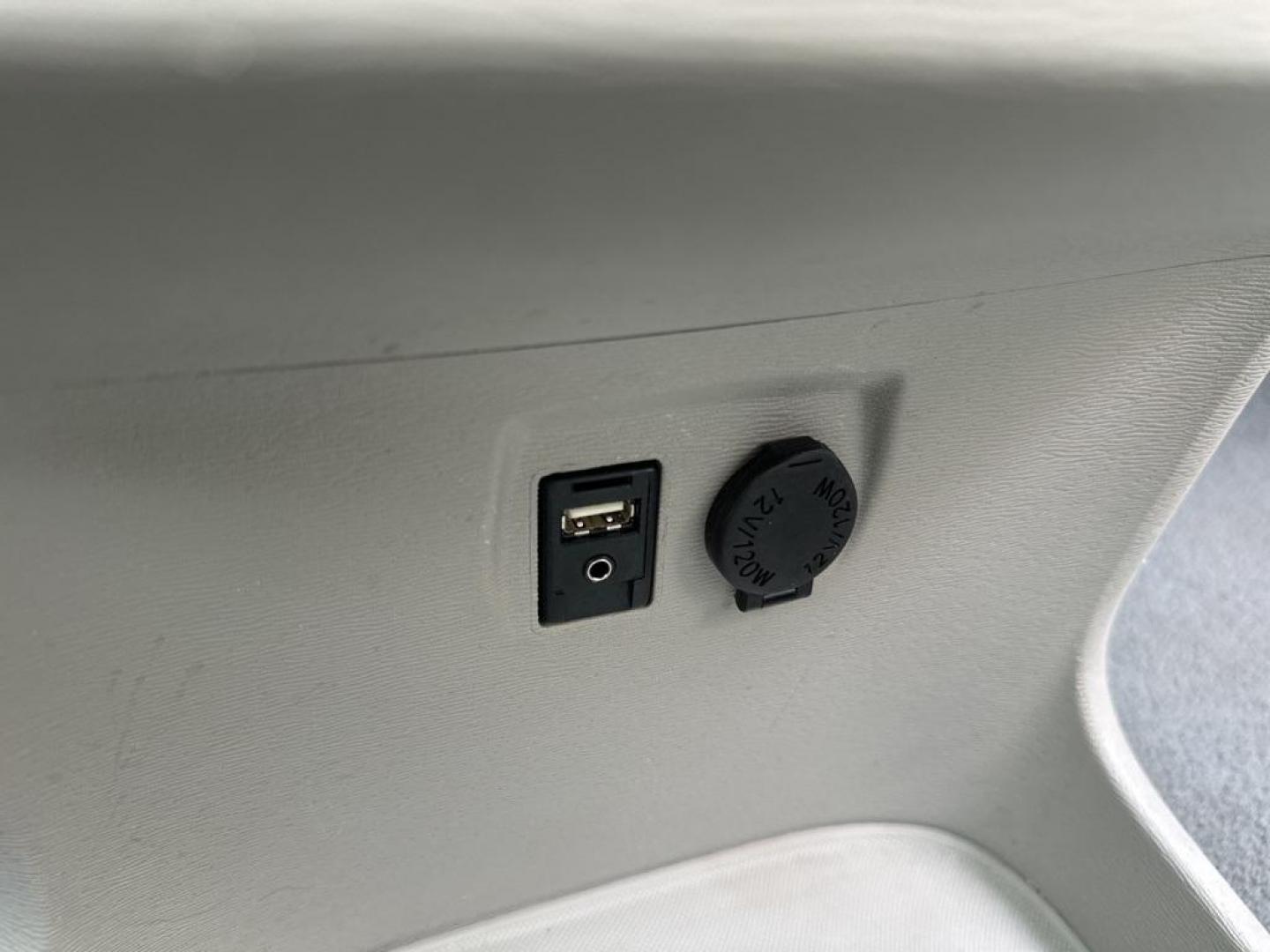 2013 GRAY Toyota Sienna XLE FWD 8-PASSENGER (5TDYK3DC9DS) with an V6, 3.5L engine, Automatic transmission, located at 10890 W. Colfax Ave., Lakewood, CO, 80215, (303) 274-7692, 39.739914, -105.120132 - Photo#46