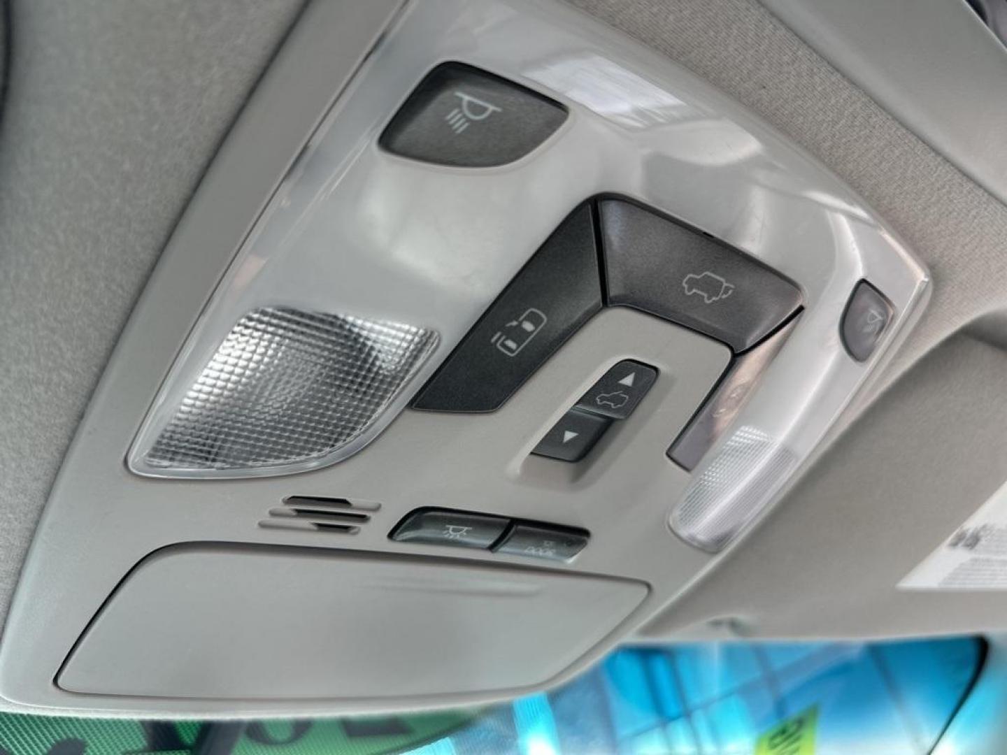 2013 GRAY Toyota Sienna XLE FWD 8-PASSENGER (5TDYK3DC9DS) with an V6, 3.5L engine, Automatic transmission, located at 10890 W. Colfax Ave., Lakewood, CO, 80215, (303) 274-7692, 39.739914, -105.120132 - Photo#47
