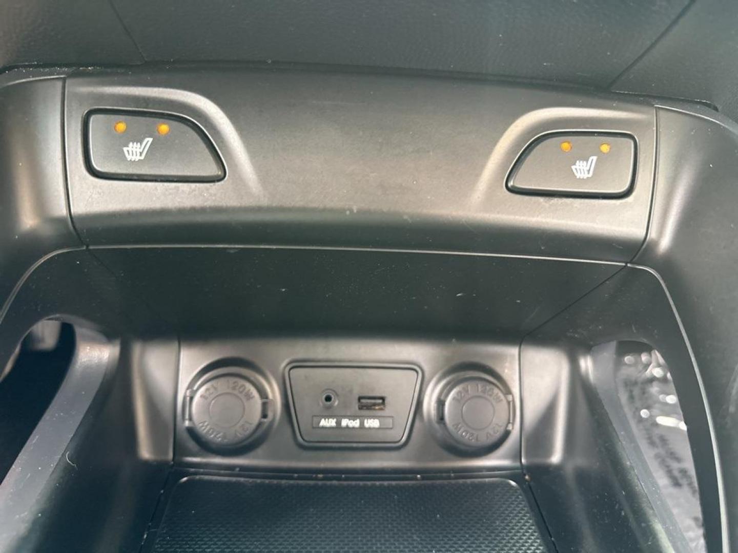 2013 Ash Black /Black Hyundai Tucson GLS (KM8JUCAC6DU) with an 2.4L I4 MPI DOHC CVVT 16V Theta 2 engine, Automatic transmission, located at 10890 W. Colfax Ave., Lakewood, CO, 80215, (303) 274-7692, 39.739914, -105.120132 - 2013 Hyundai Tucson<br><br>D1 Auto NEVER charges dealer fees! All cars have clean titles and have been inspected for mechanical issues. We have financing for everyone. Good credit, bad credit, first time buyers.<br><br>Please call Lakewood Location 303-274-7692 or Thornton 303-287-5511 to schedule a - Photo#17